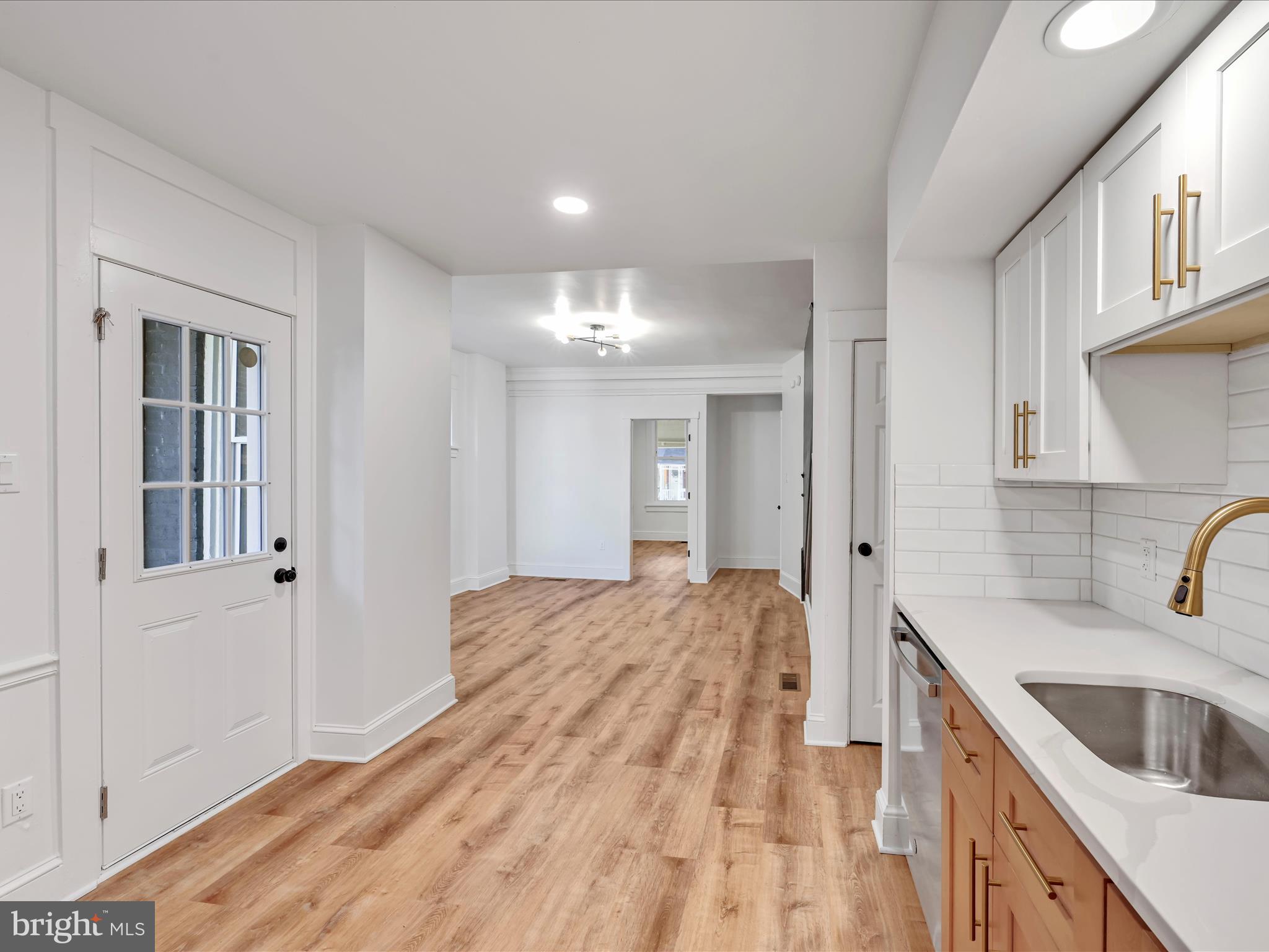 53 S MARSHALL STREET