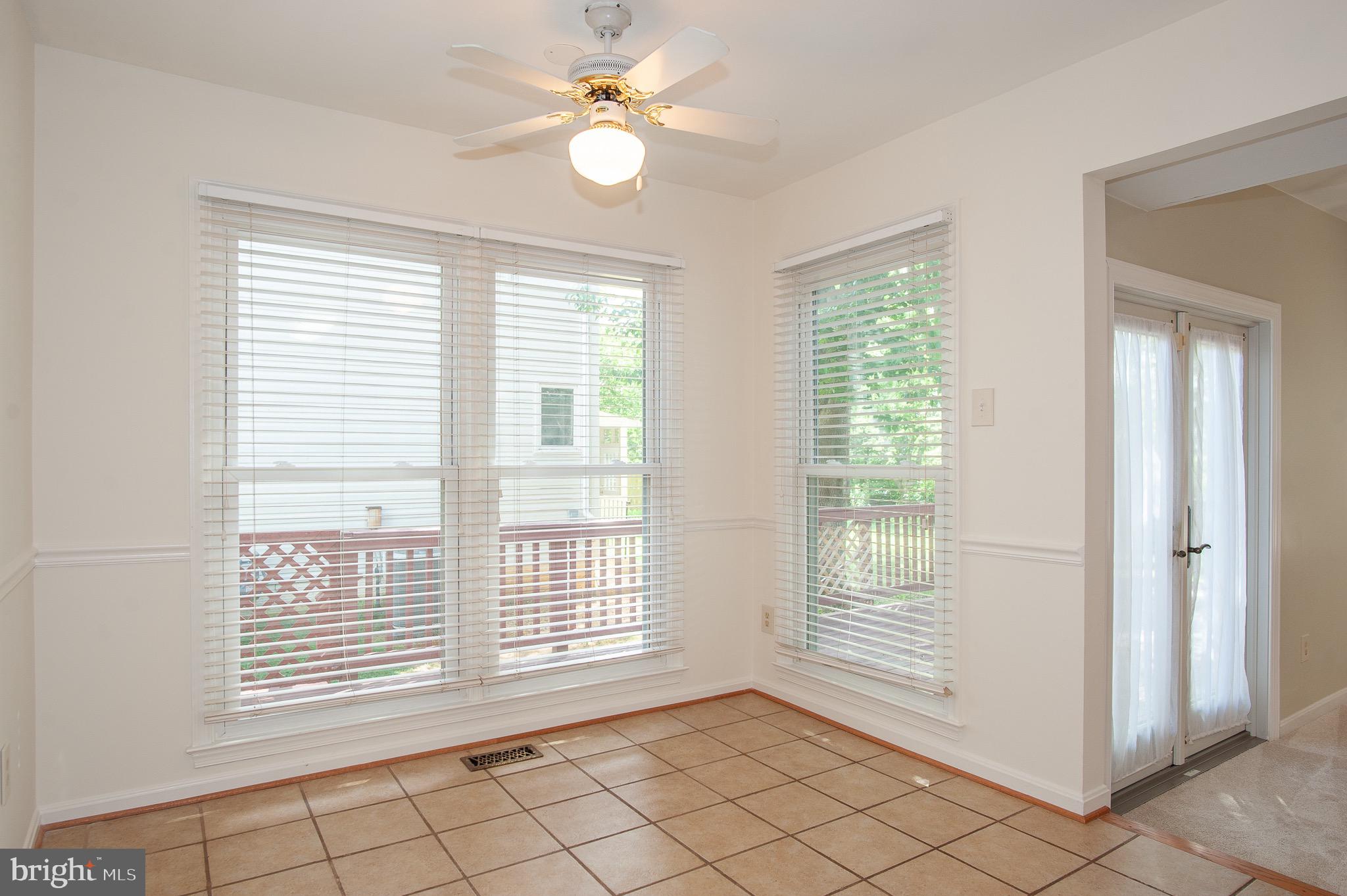 LANDSDOWNE - Residential Lease