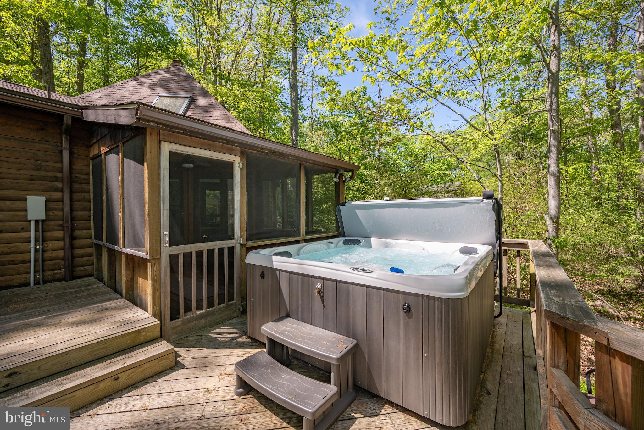 LAKE FOREST - Residential