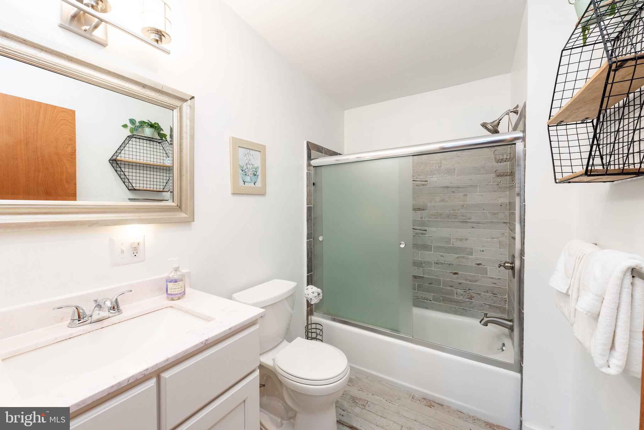 LAKE FOREST - Residential