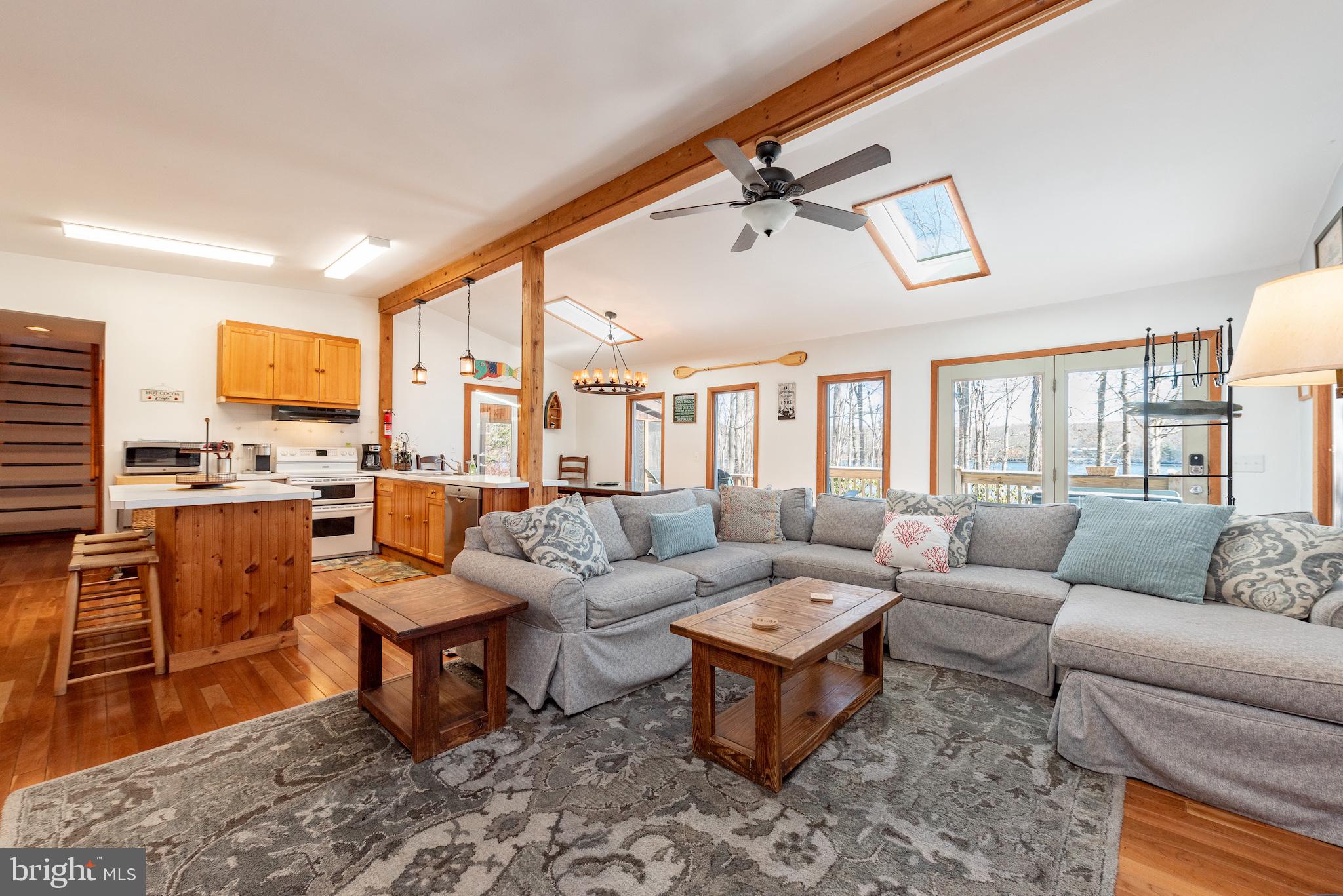 LAKE FOREST - Residential