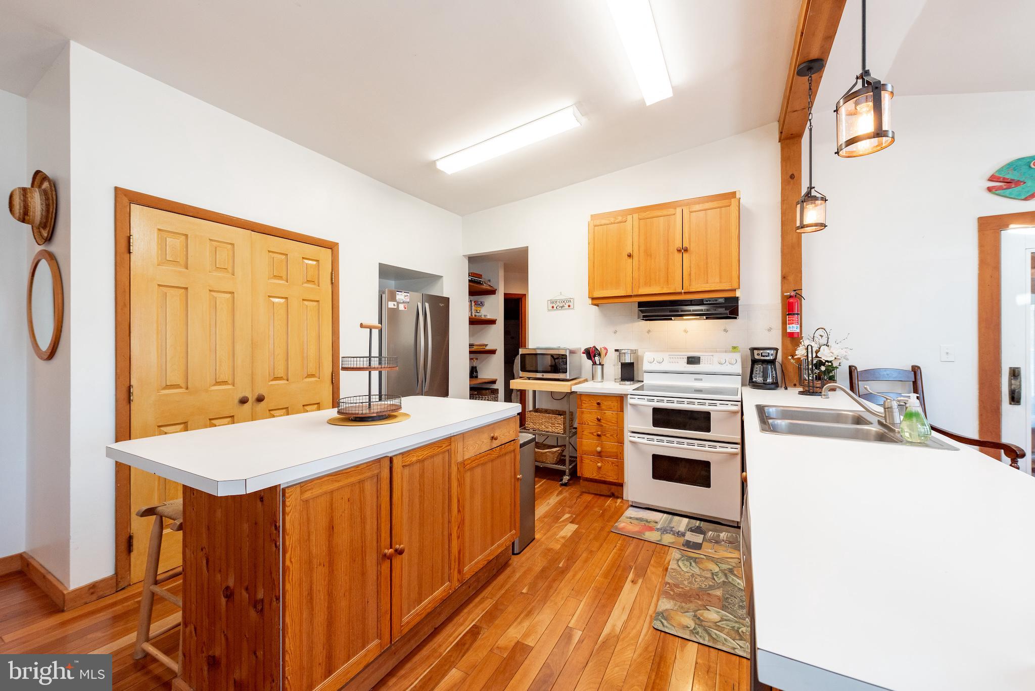 LAKE FOREST - Residential