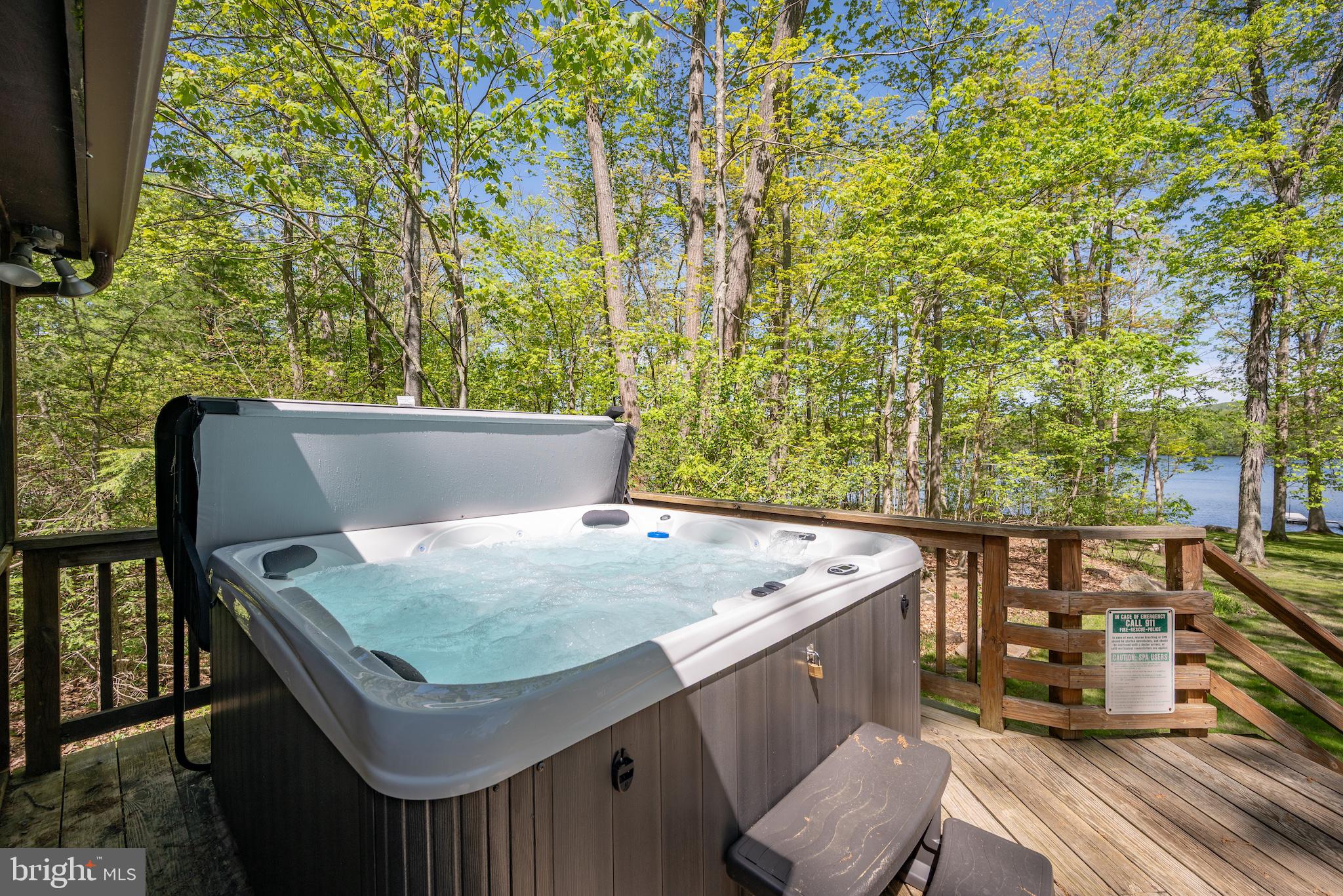 LAKE FOREST - Residential