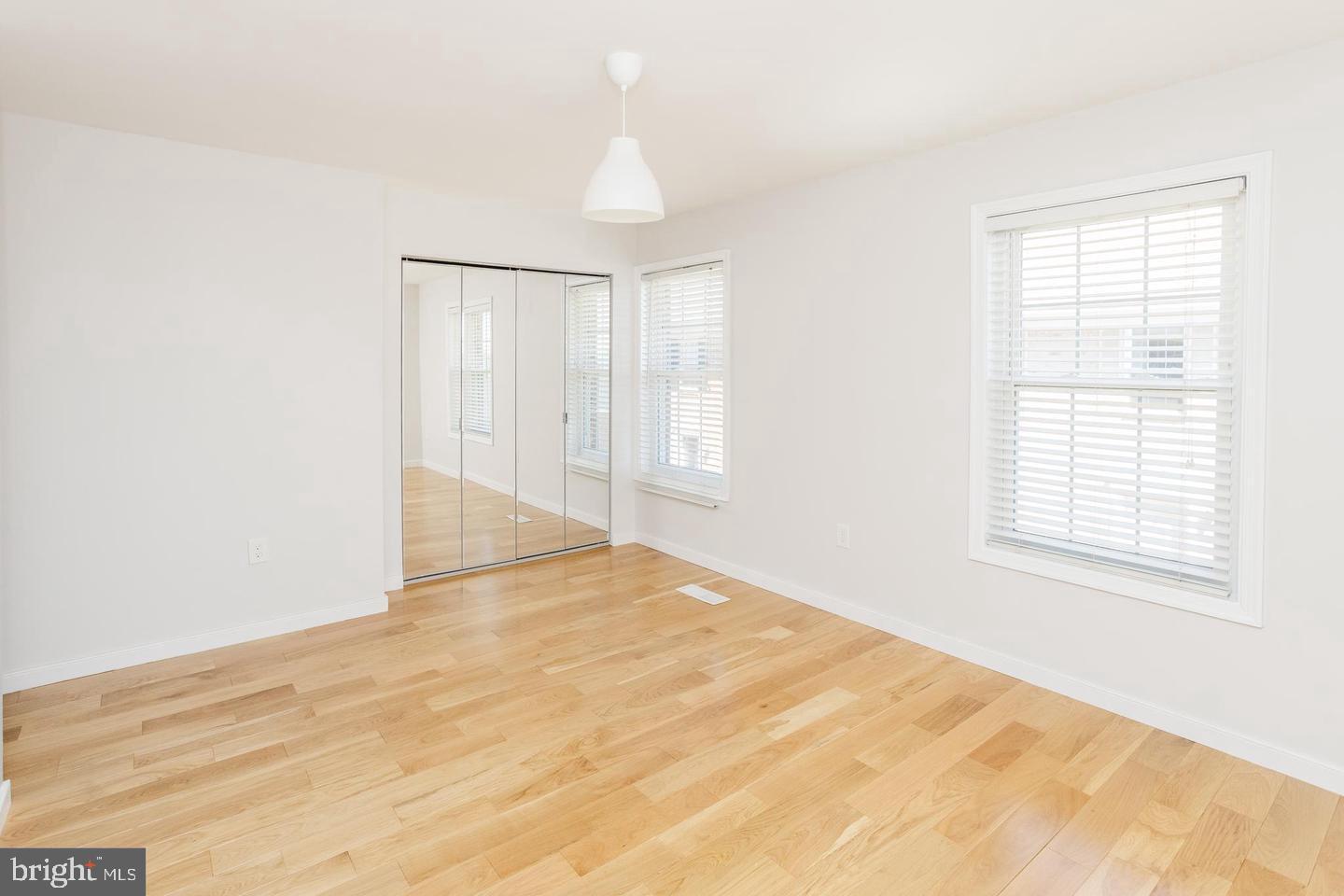 WESTHAMPTON MEWS - Residential