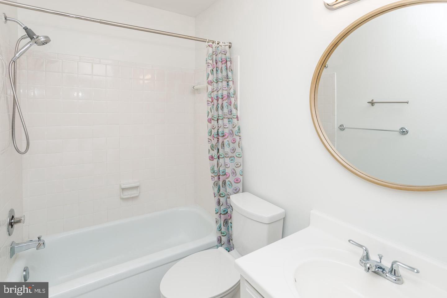 WESTHAMPTON MEWS - Residential