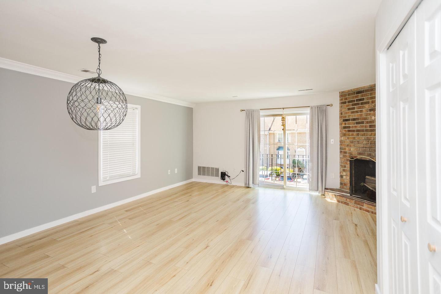 WESTHAMPTON MEWS - Residential