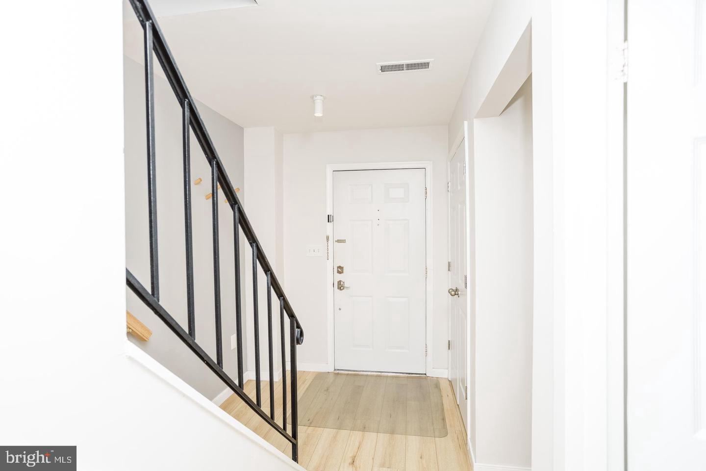 WESTHAMPTON MEWS - Residential