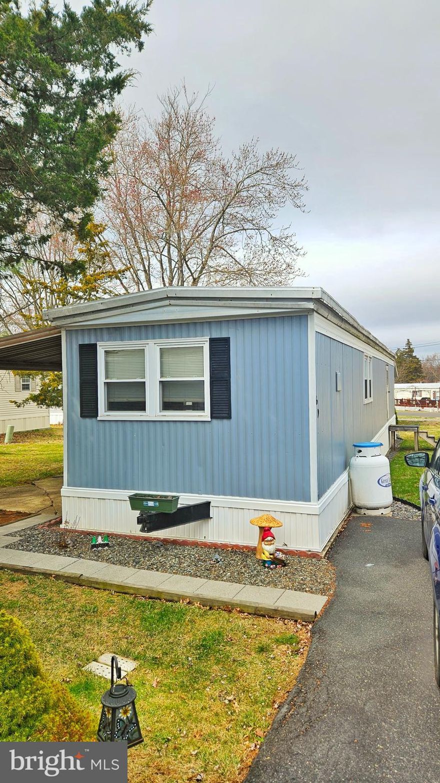 This is a good solid built 1974 Delrose mobile.  This Richland meadows home has been well kept and is move-in condition.
2 BR- 1 BA- Nice size rooms, New Carpet, Updated Windows, New Shower/Tub, Side yard, Macadam parking spots, Gas Stove, Oil Heat, Central Air (not currently working) Includes all appliances. Anything else in-home negotiable. Nice size shed and Side covered porch to enjoy the wildlife (Turkeys like to stroll through)
Taxes: ONLY $358 Year
Lot rent $625 includes Water, sewer, and Trash.