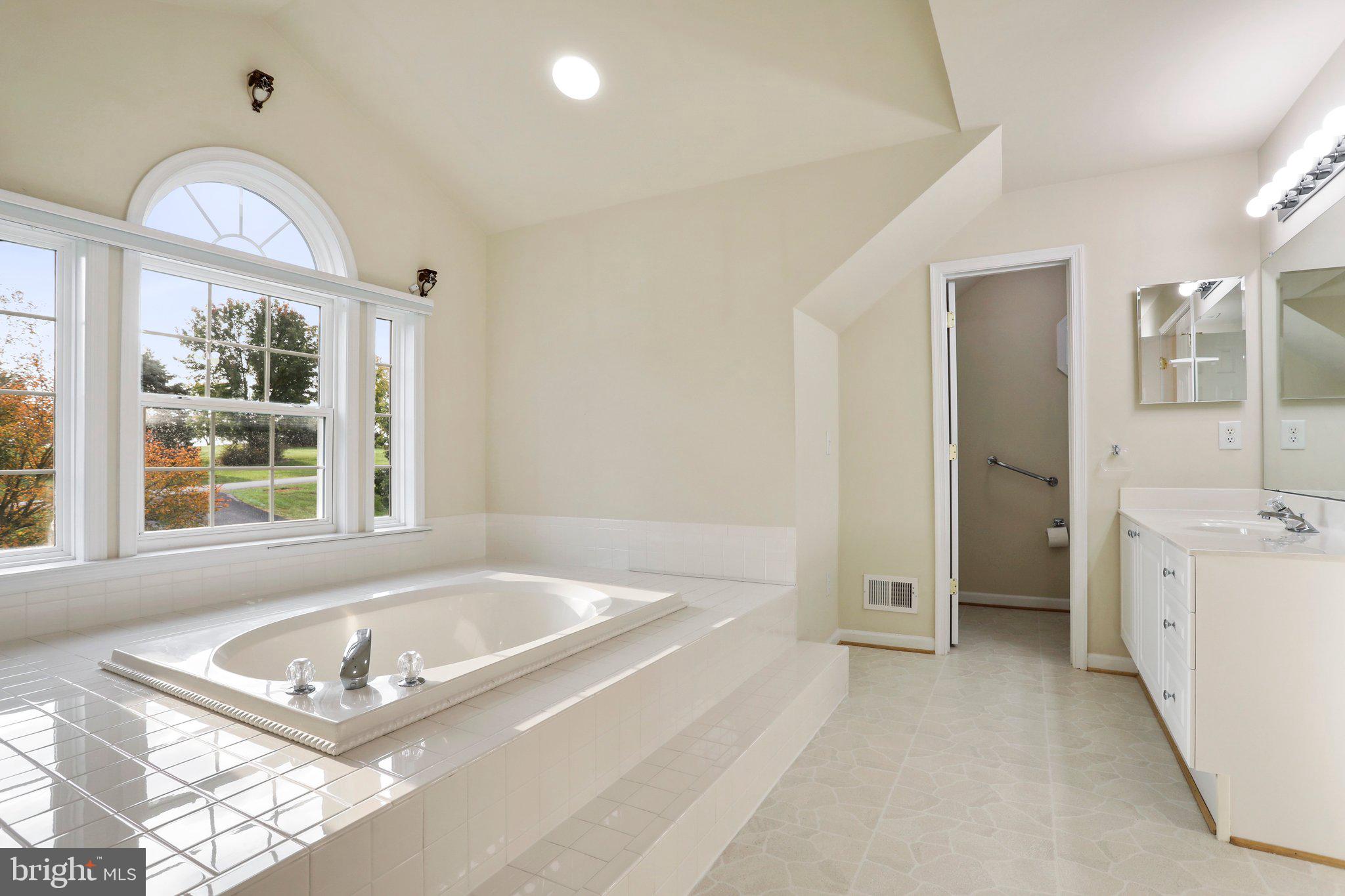 HIGHPOINTE - Residential