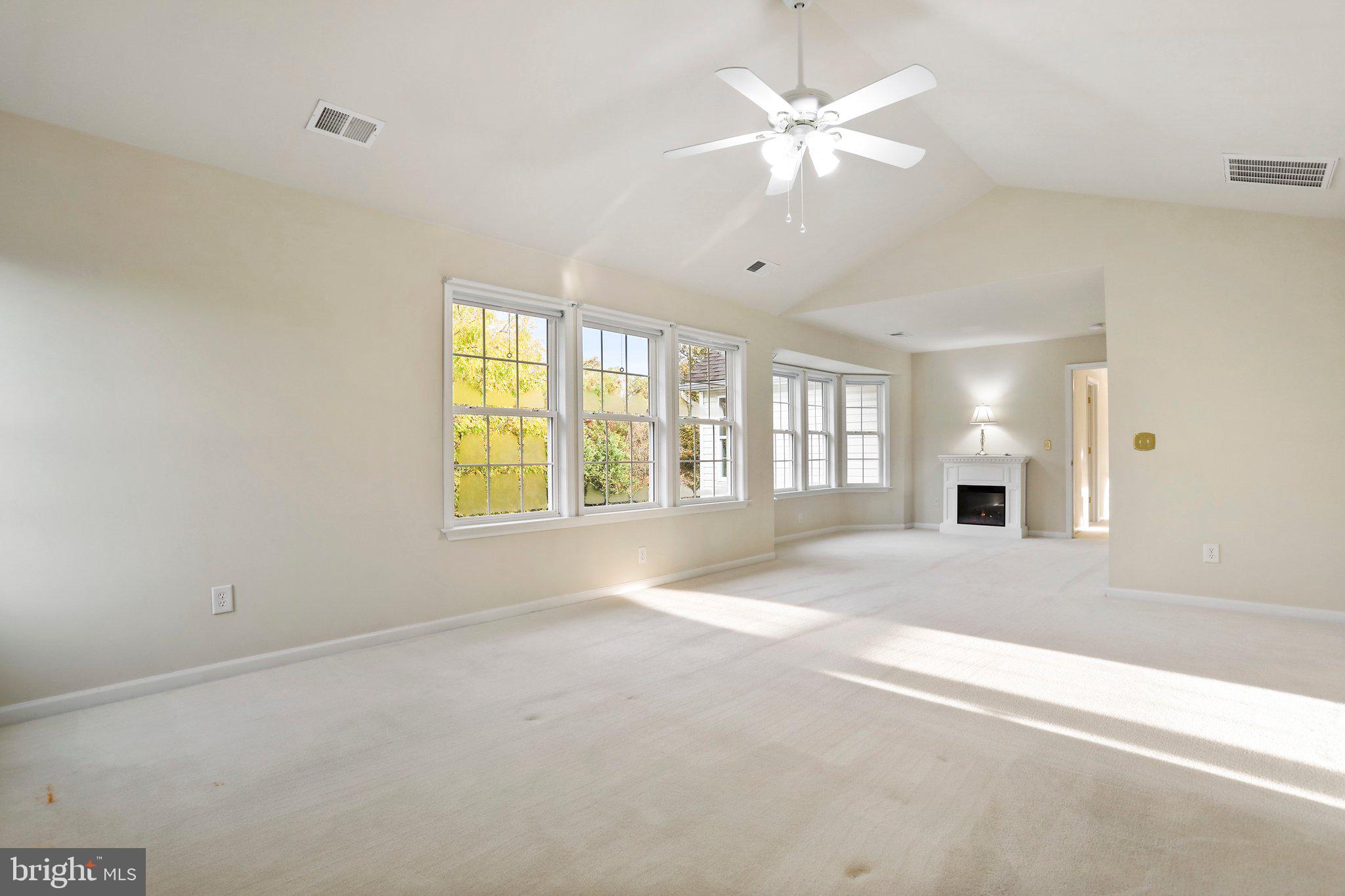 HIGHPOINTE - Residential