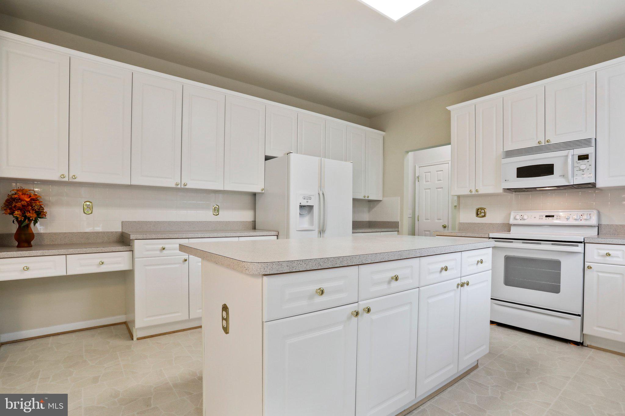 HIGHPOINTE - Residential