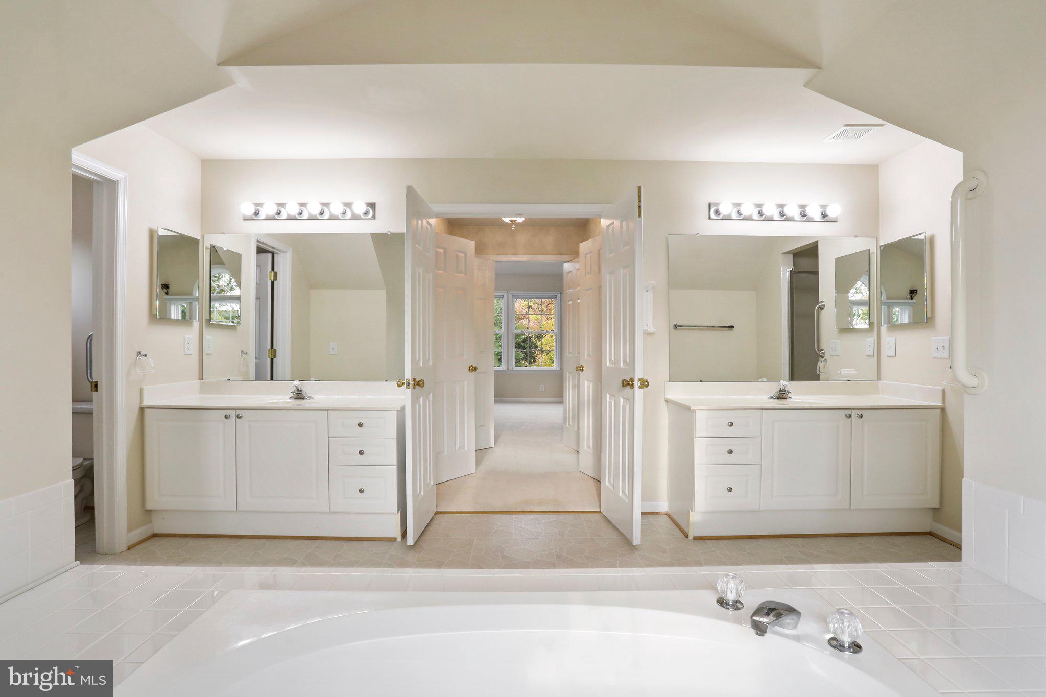 HIGHPOINTE - Residential