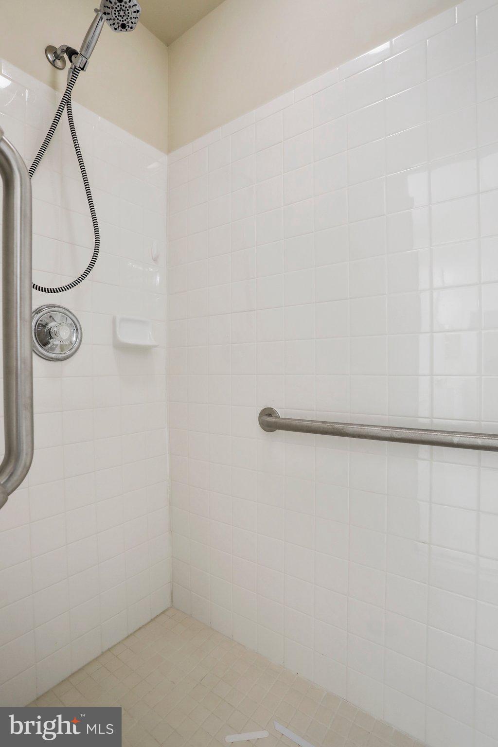 HIGHPOINTE - Residential