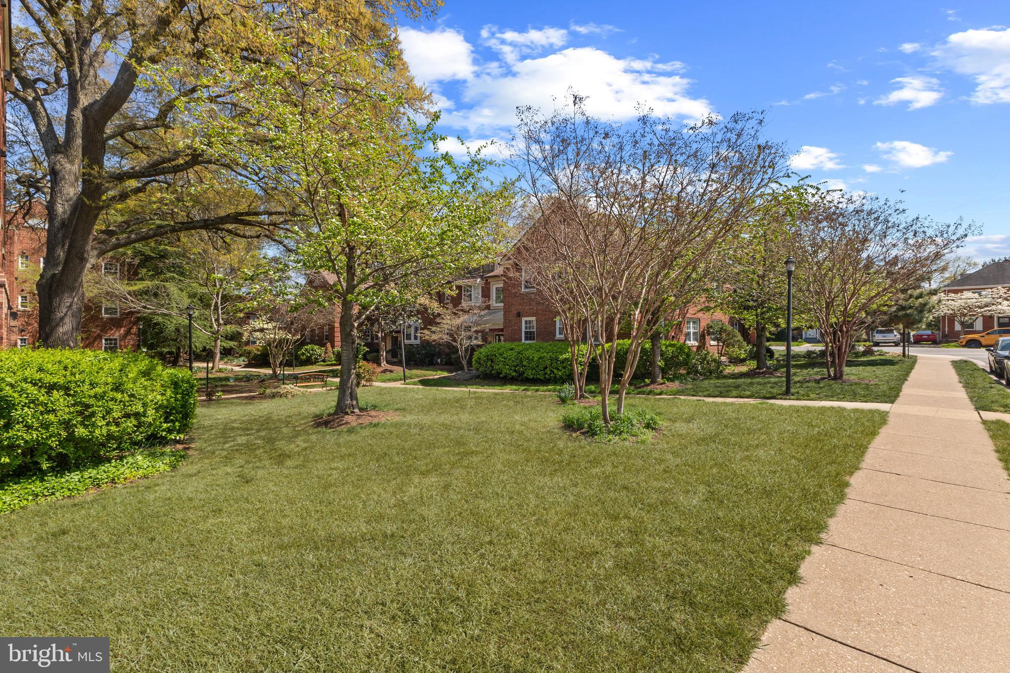 PALISADE GARDENS - Residential