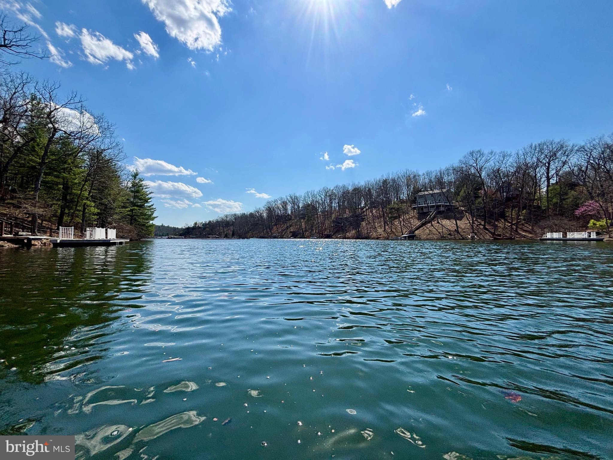 LAKE HOLIDAY ESTATES - Land