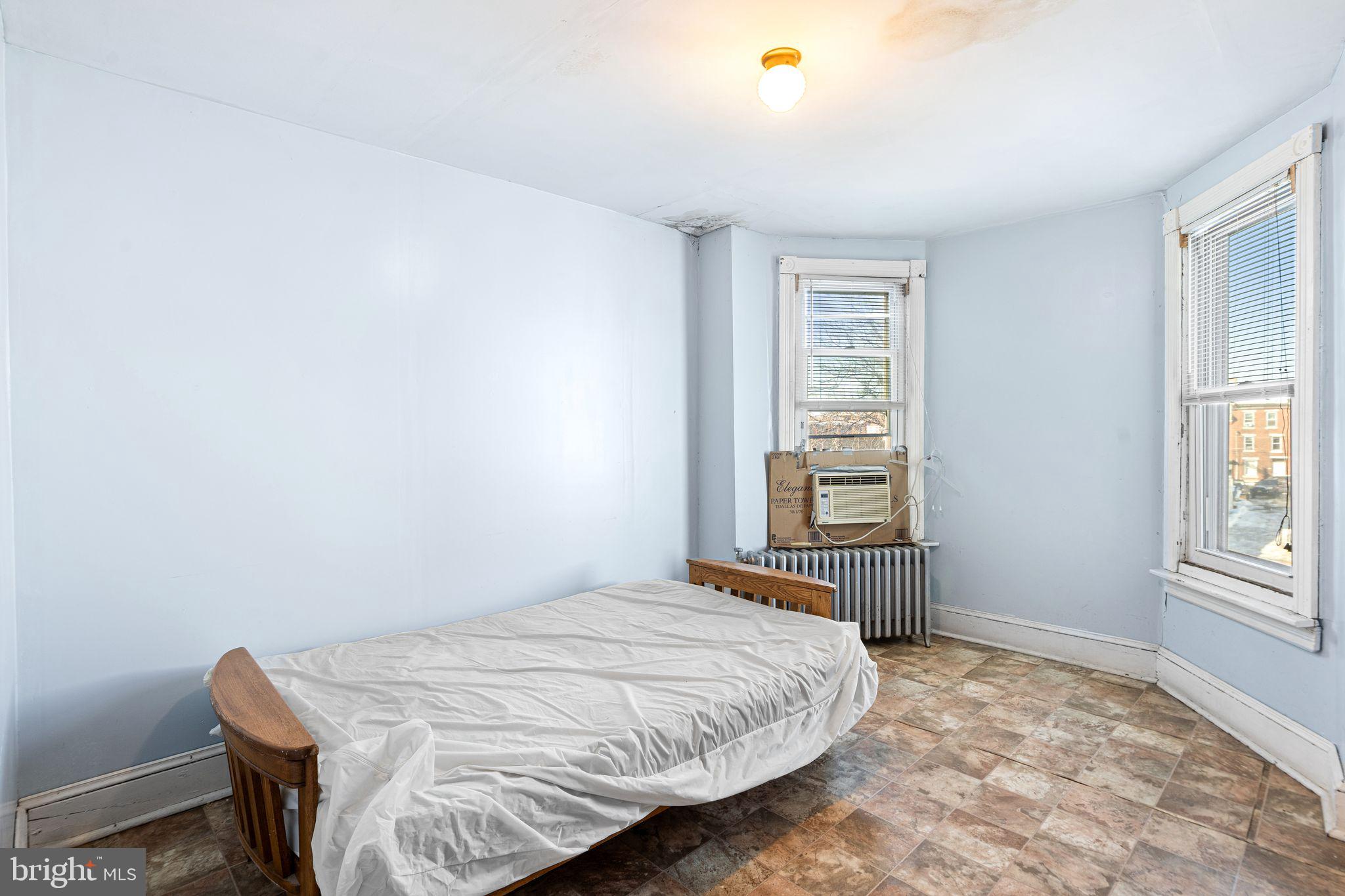 KENSINGTON - Residential