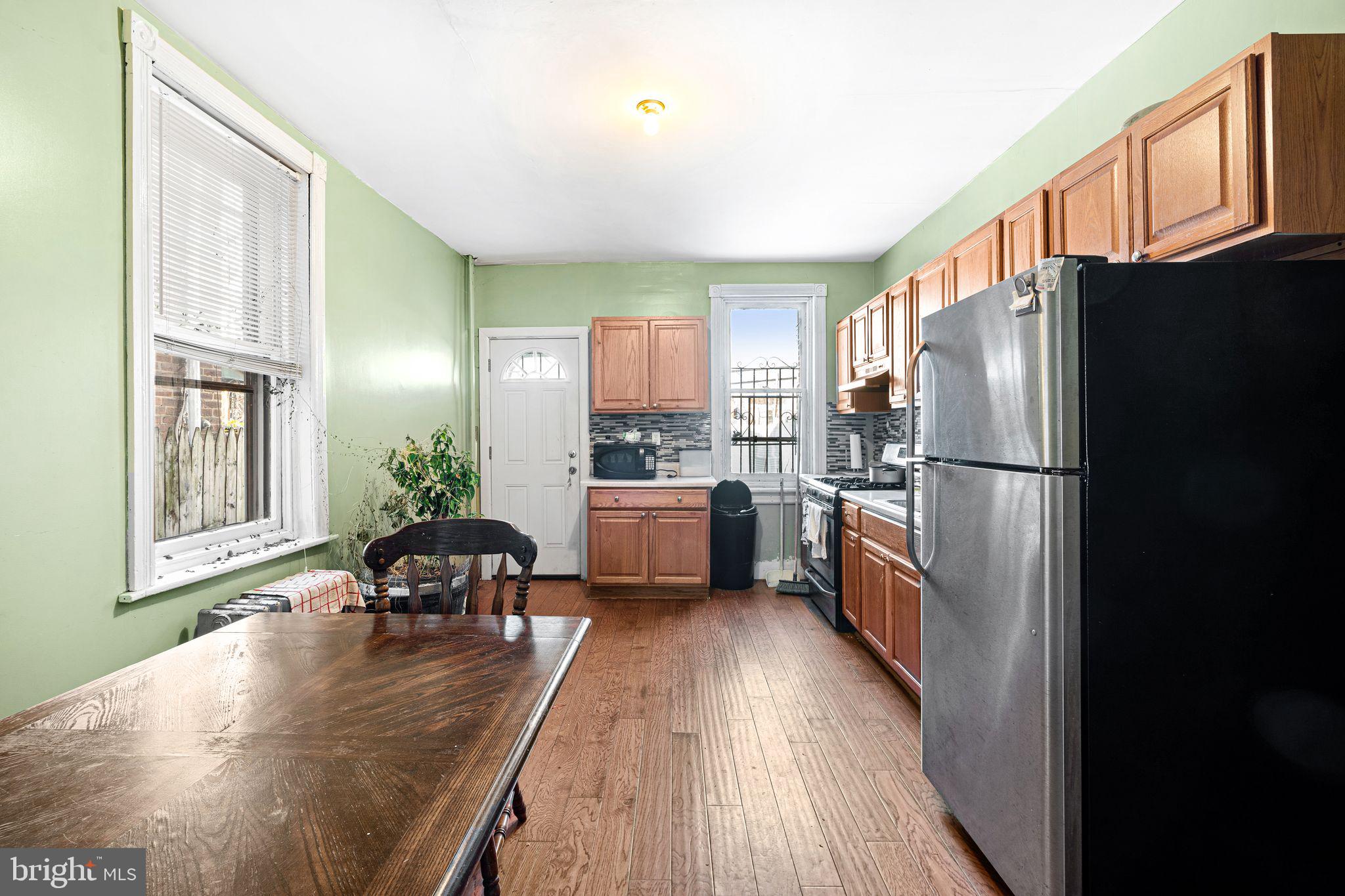 KENSINGTON - Residential