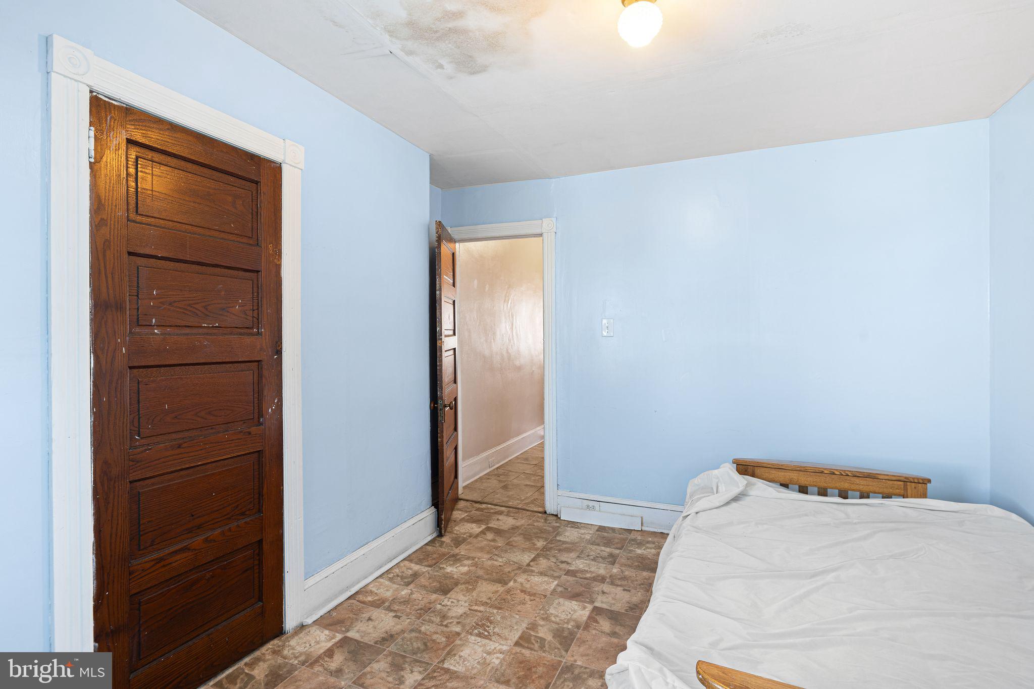 KENSINGTON - Residential