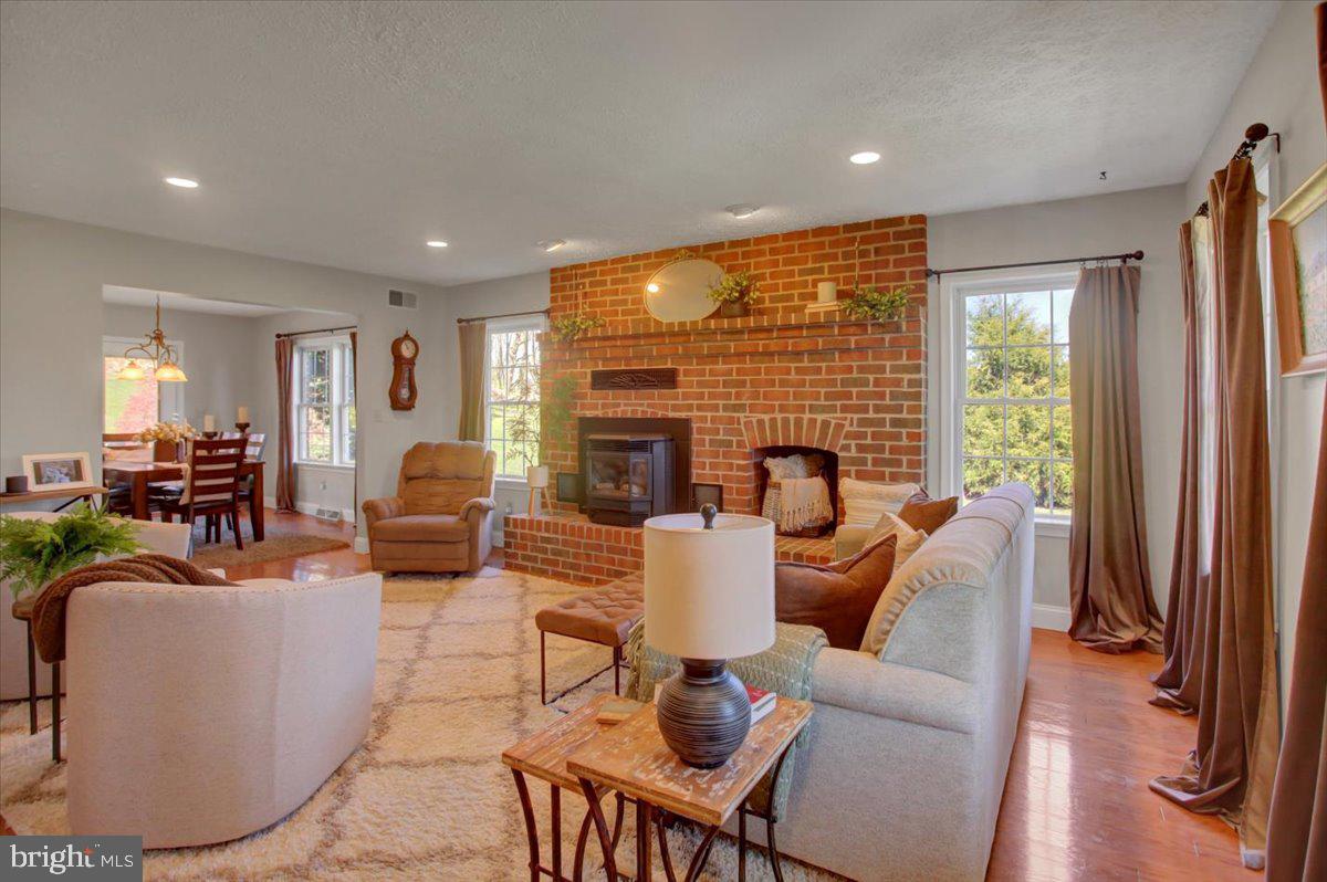 SOUTHAMPTON TWP - Residential