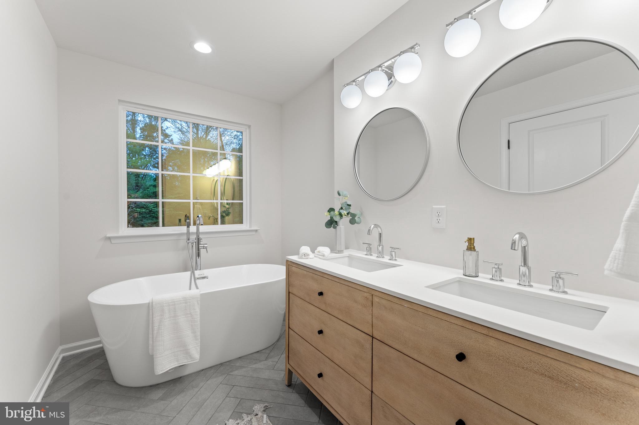 WYNDEMERE - Residential