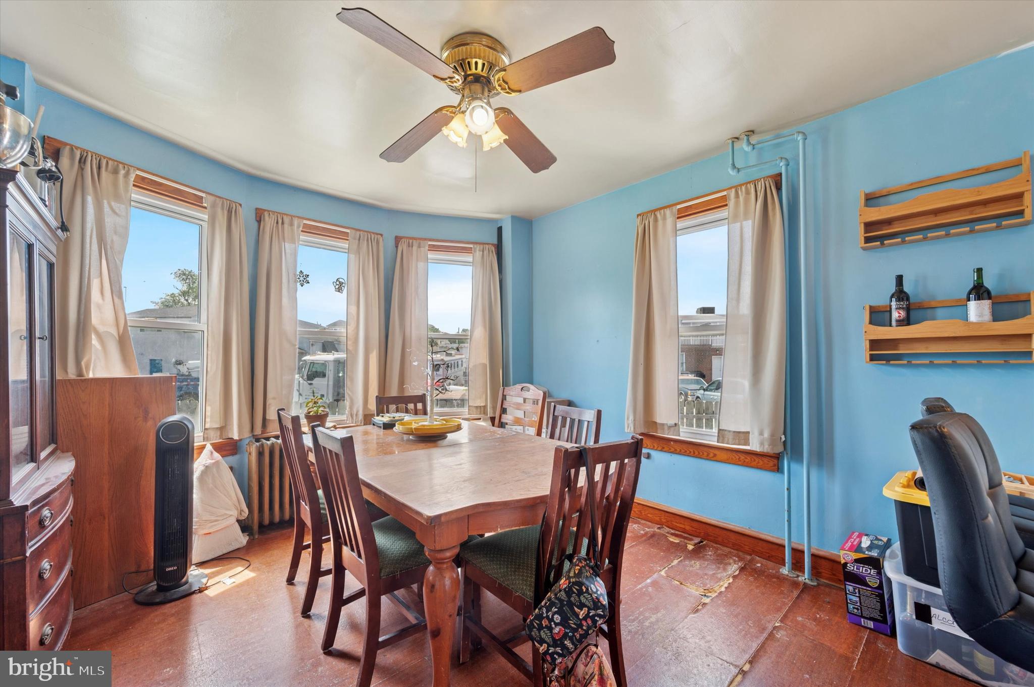 LINWOOD TERR - Residential