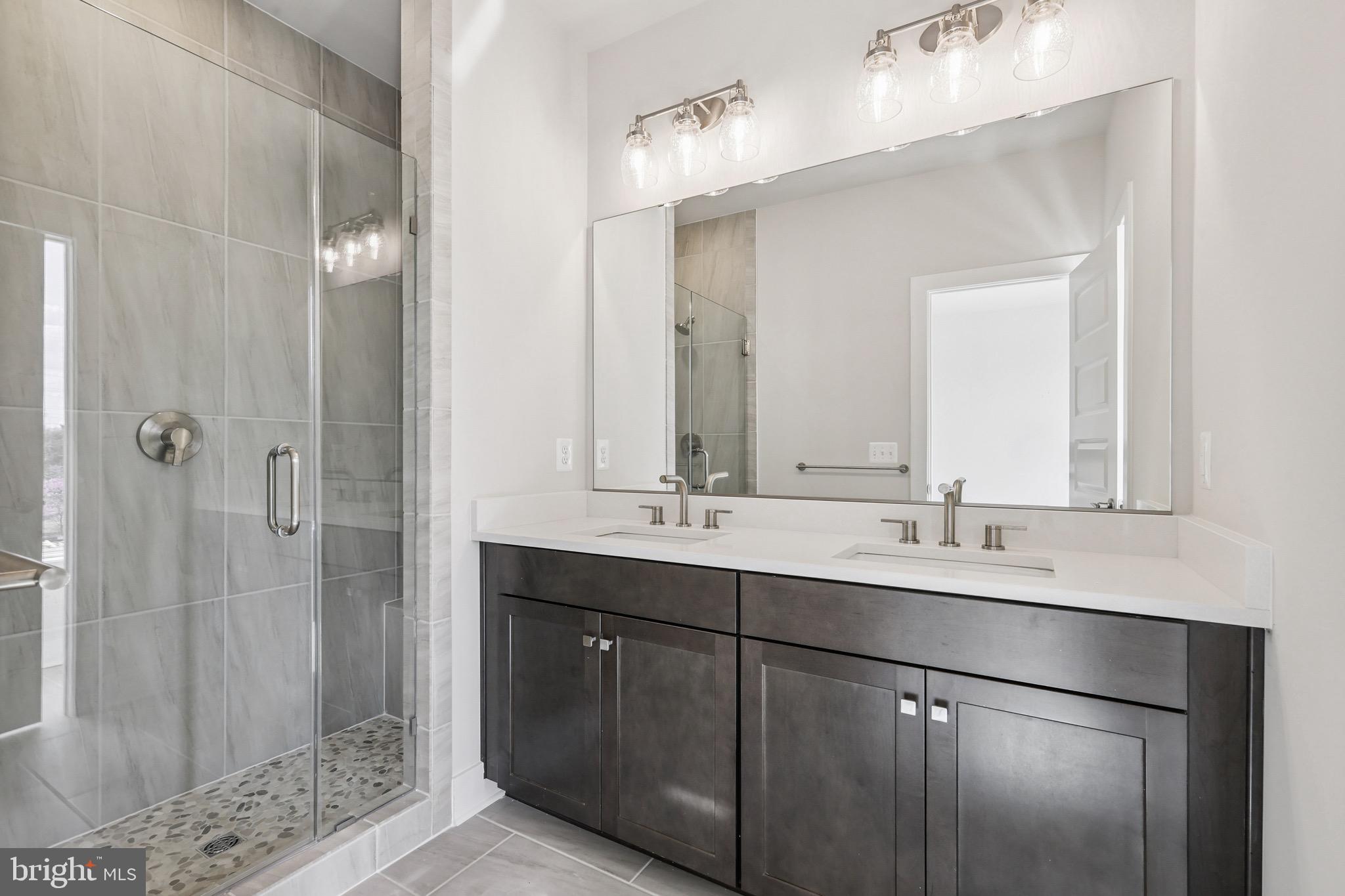 SUNSET STATION - Residential