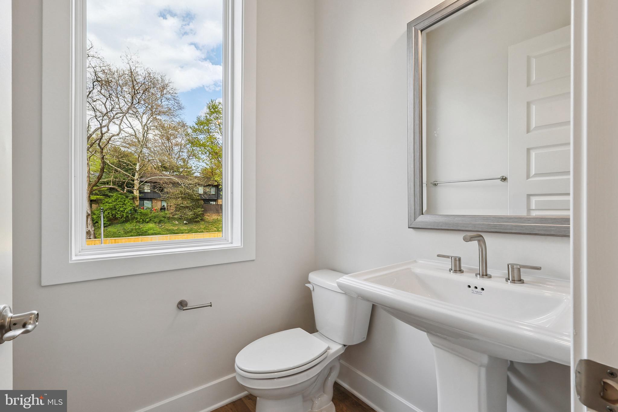 SUNSET STATION - Residential