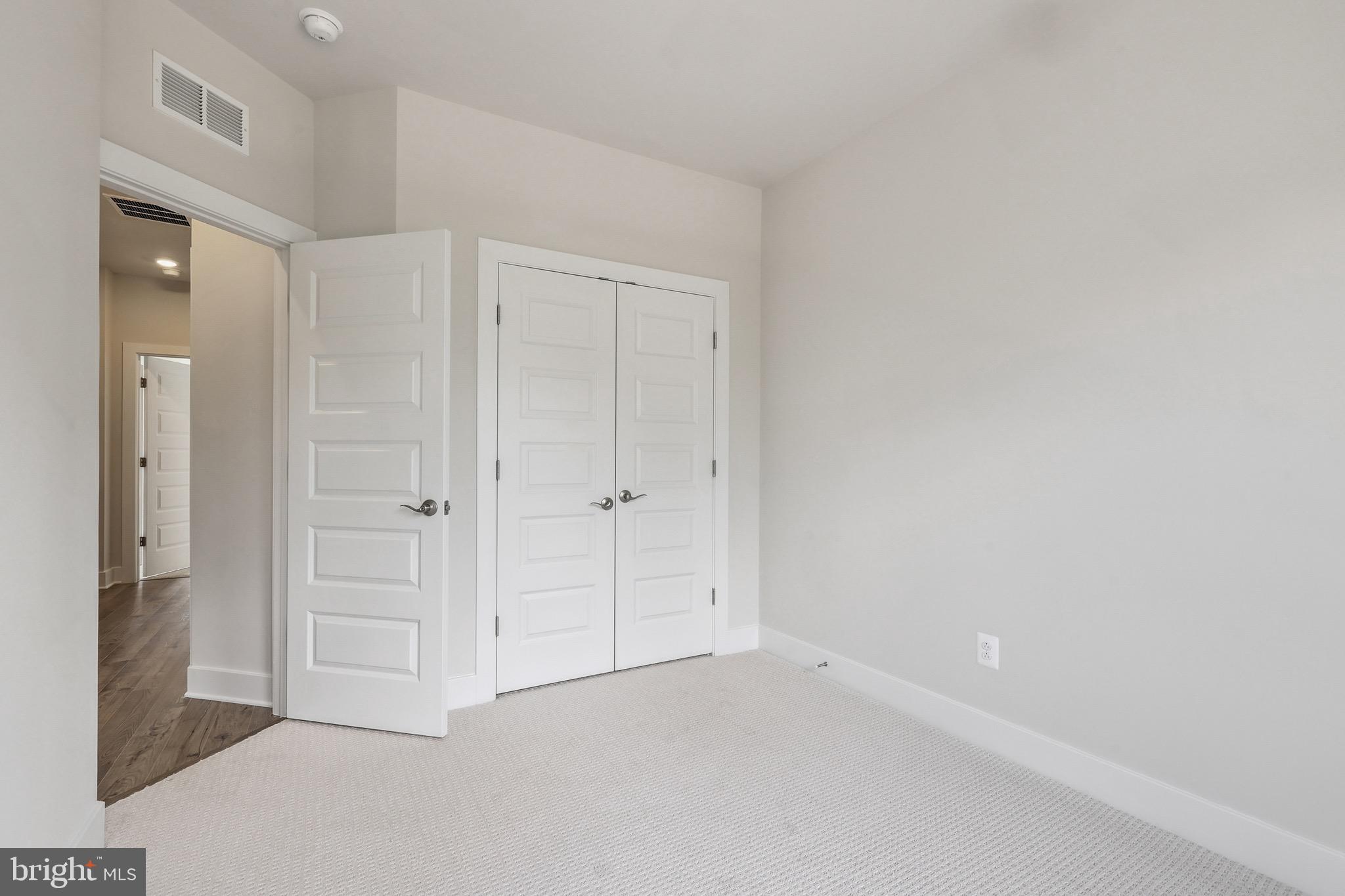 SUNSET STATION - Residential