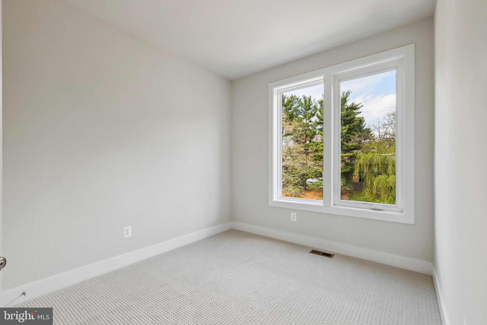 SUNSET STATION - Residential