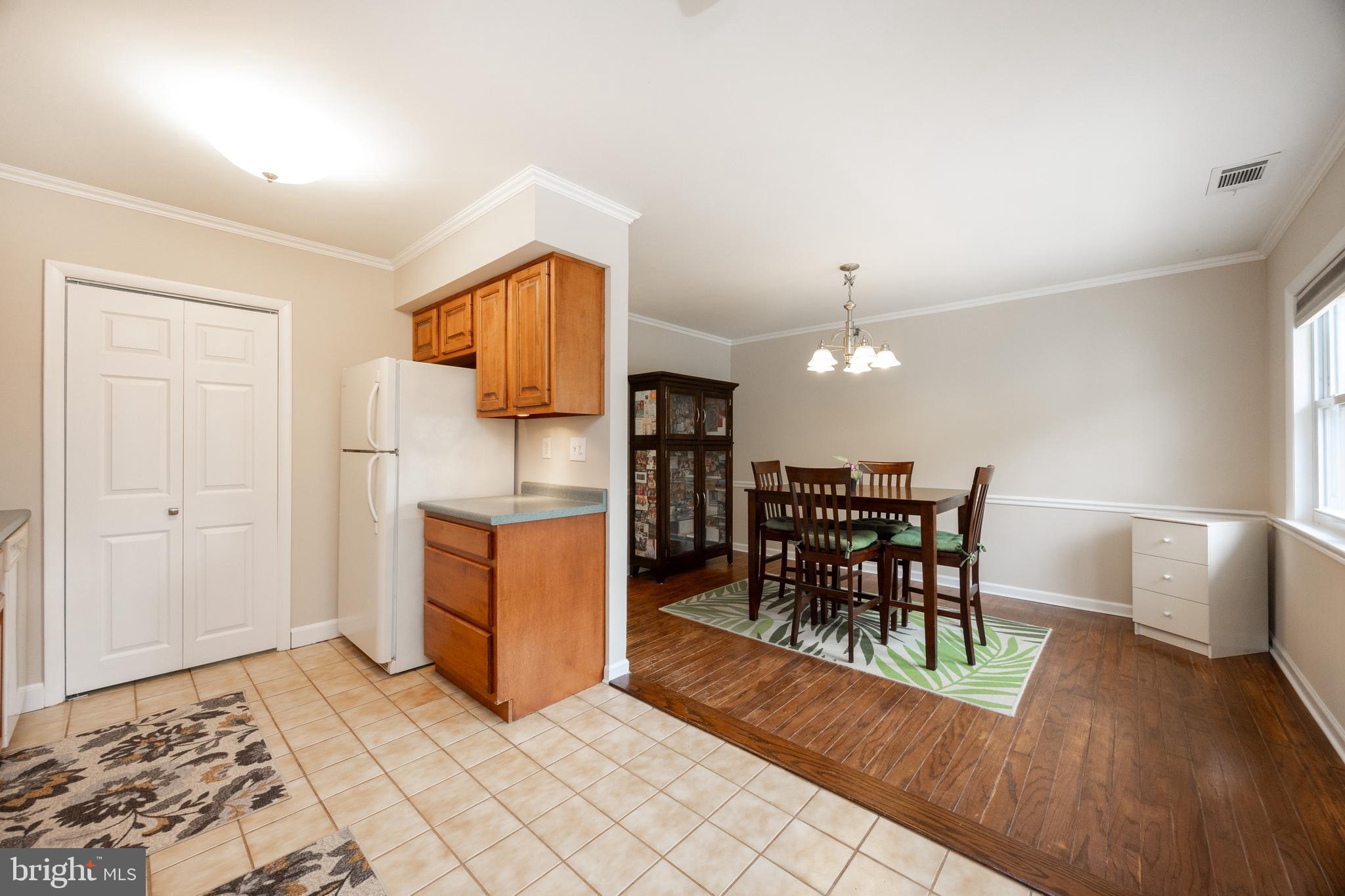 BEAVER RUN KNOLL - Residential