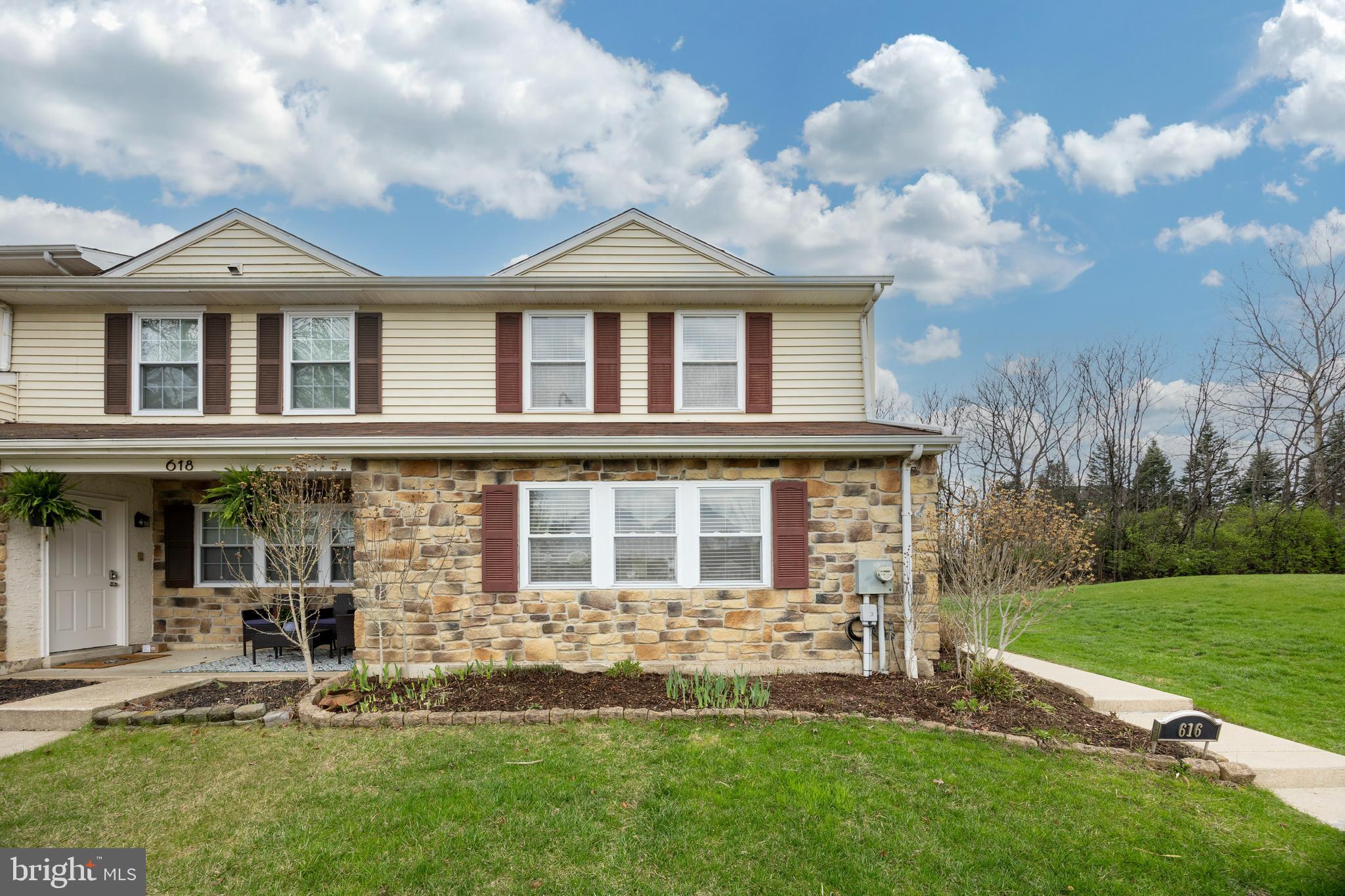 BEAVER RUN KNOLL - Residential