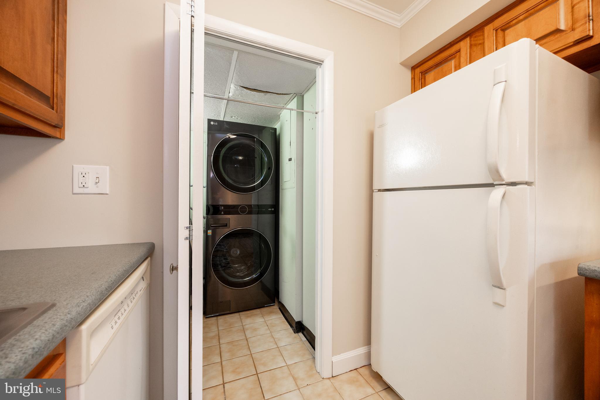 BEAVER RUN KNOLL - Residential