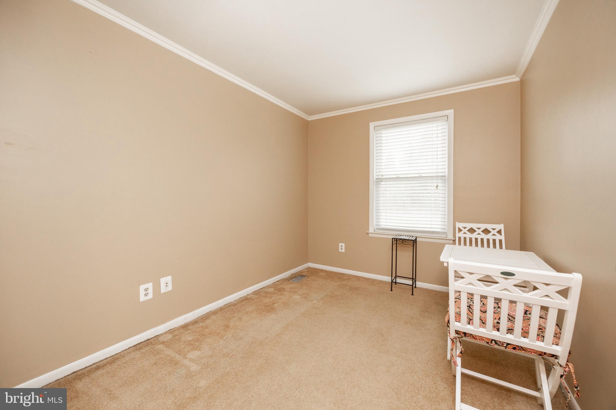 BEAVER RUN KNOLL - Residential