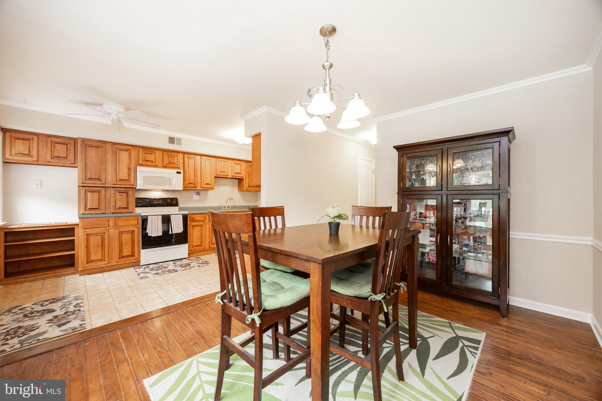 BEAVER RUN KNOLL - Residential