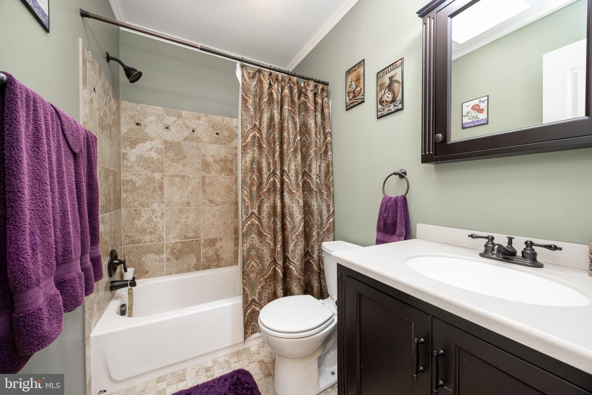 BEAVER RUN KNOLL - Residential