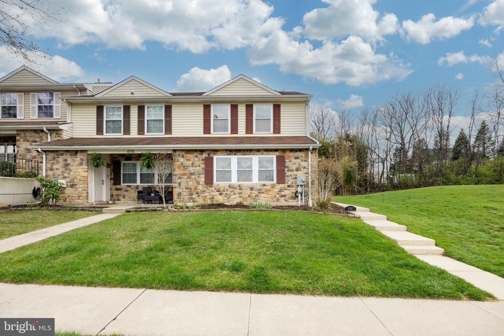 BEAVER RUN KNOLL - Residential