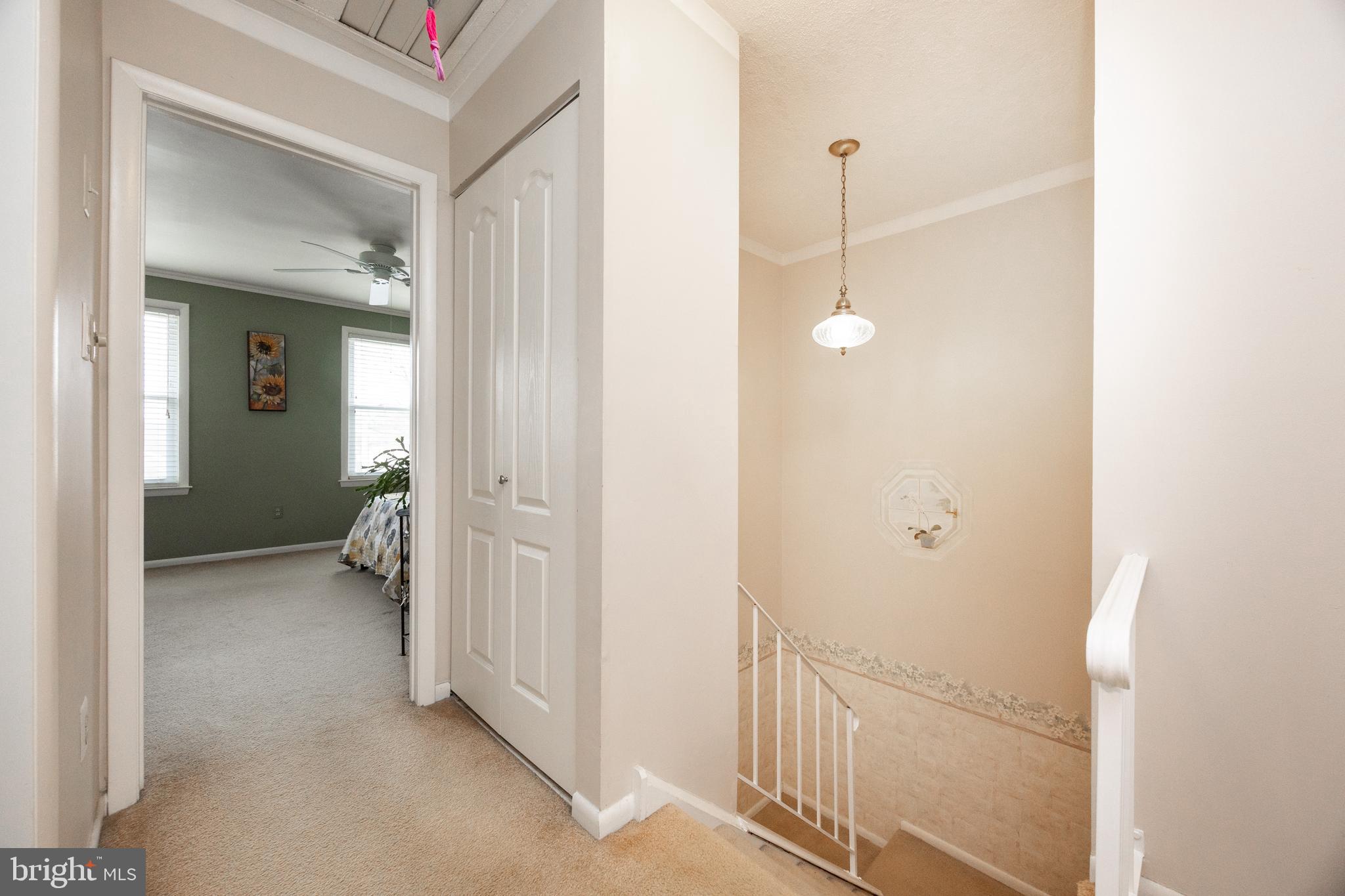 BEAVER RUN KNOLL - Residential