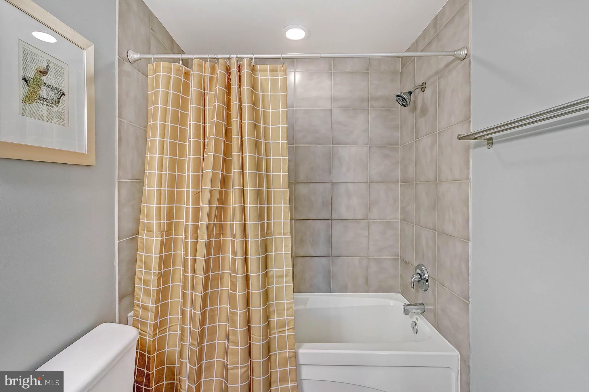 PIGTOWN - Residential