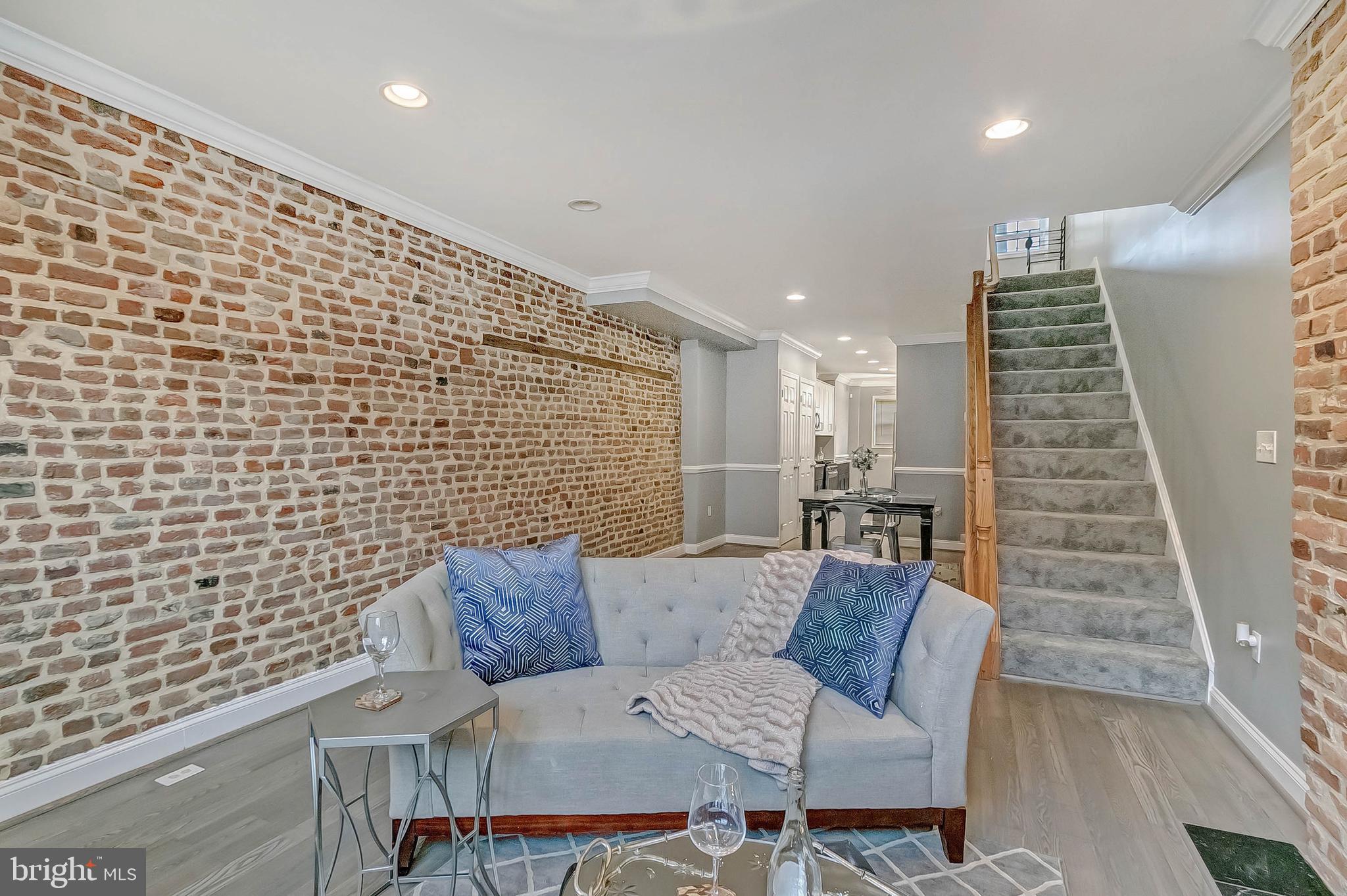 PIGTOWN - Residential