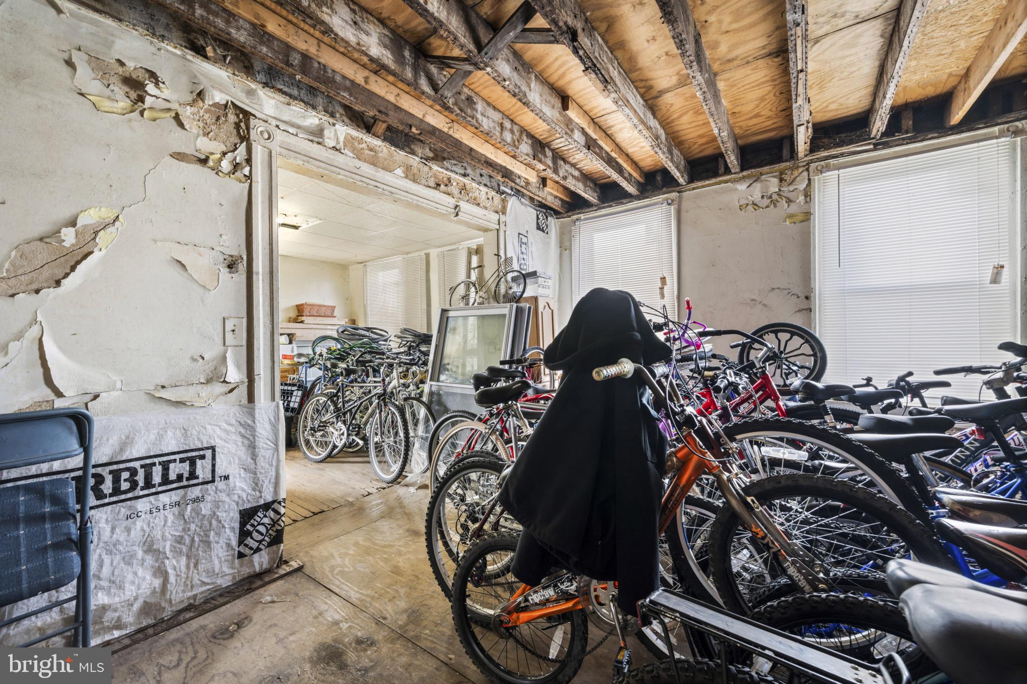 WOODMERE - Residential