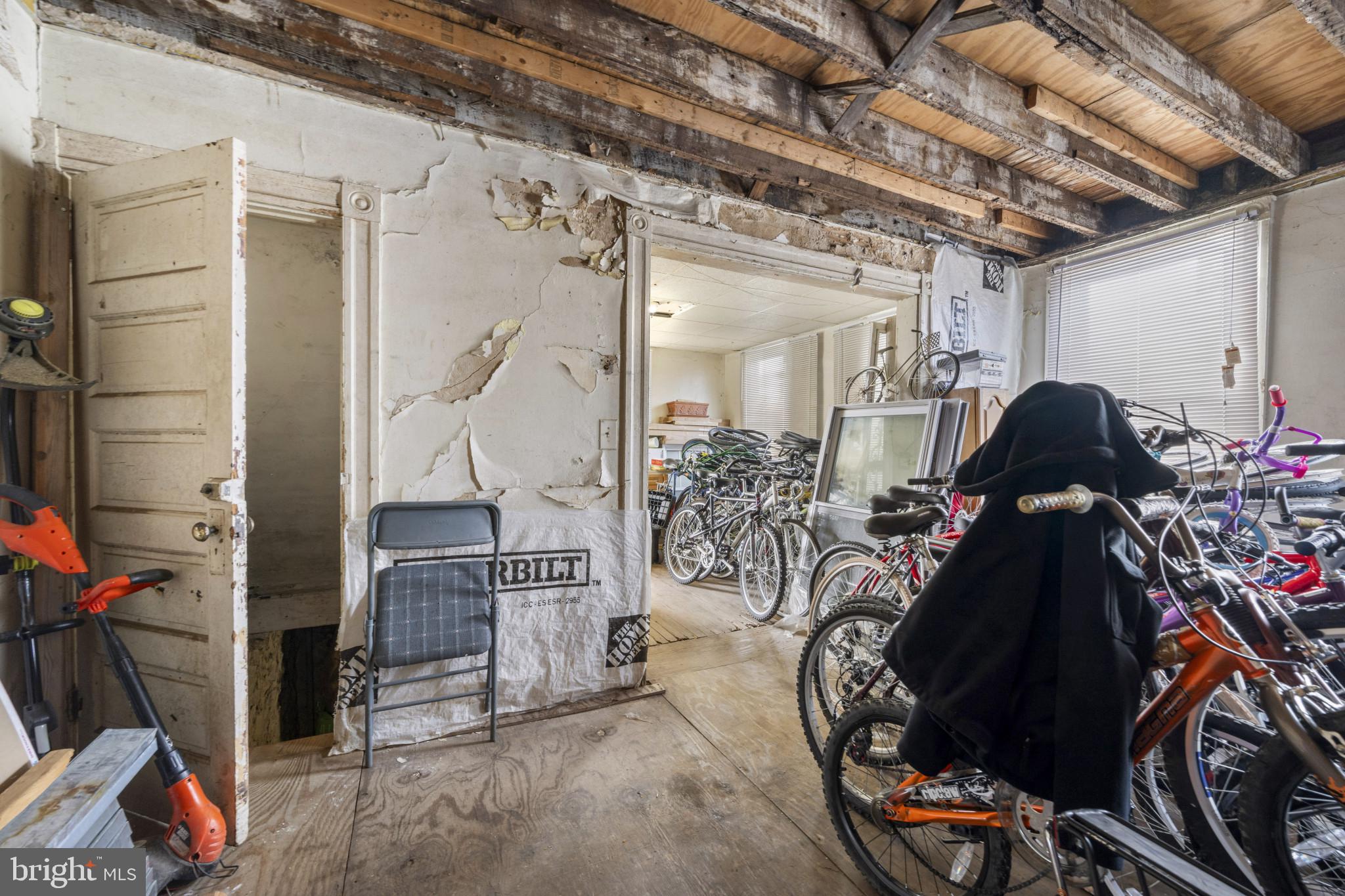 WOODMERE - Residential