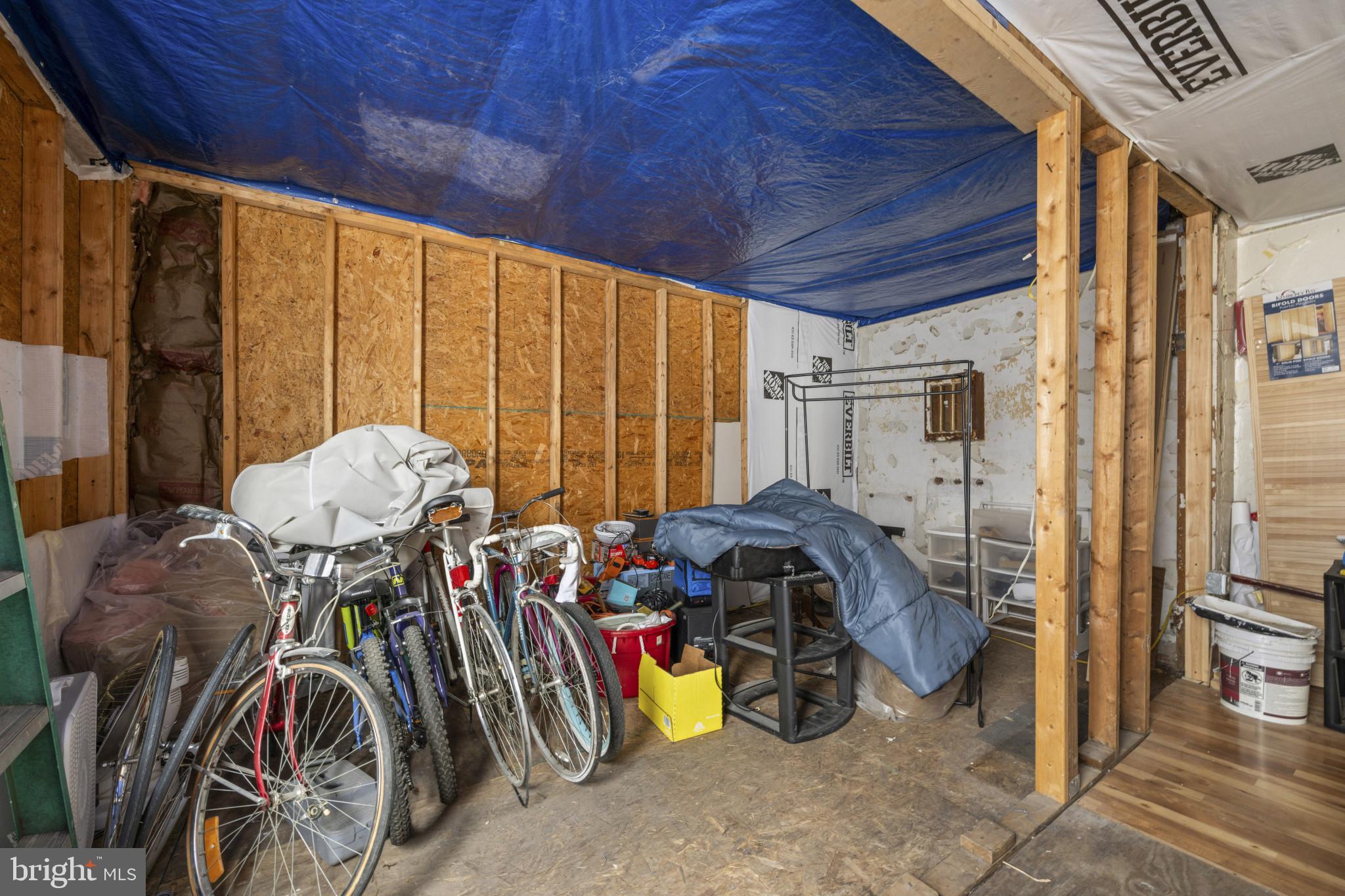 WOODMERE - Residential