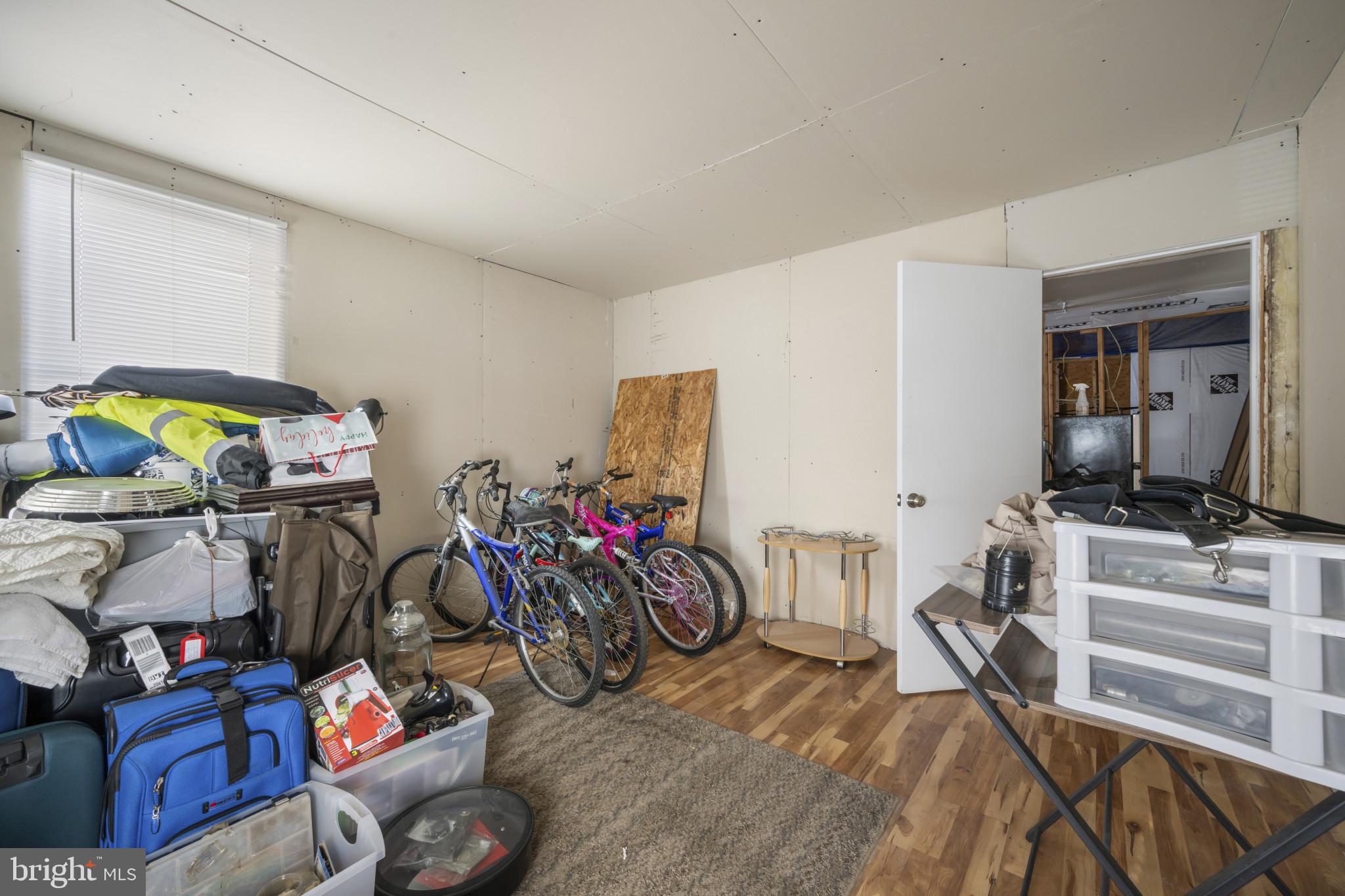 WOODMERE - Residential