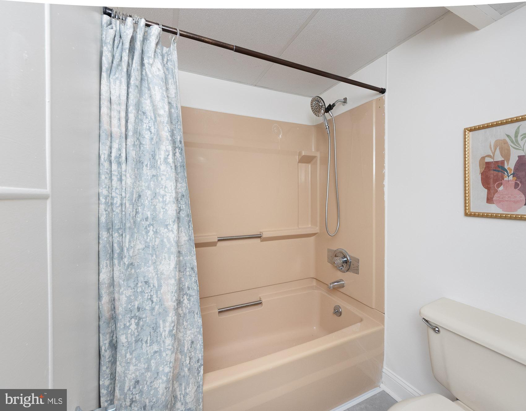 EDGEWOOD MEADOWS - Residential