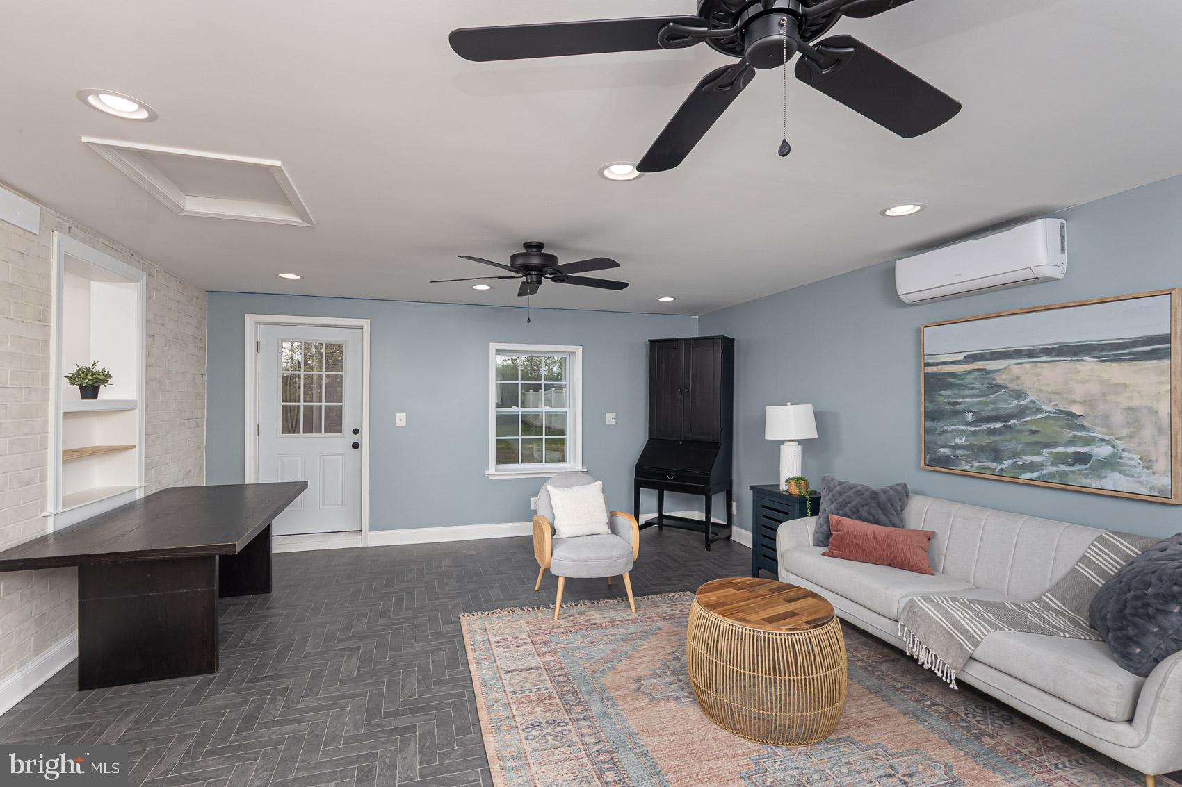 EDGEWOOD MEADOWS - Residential