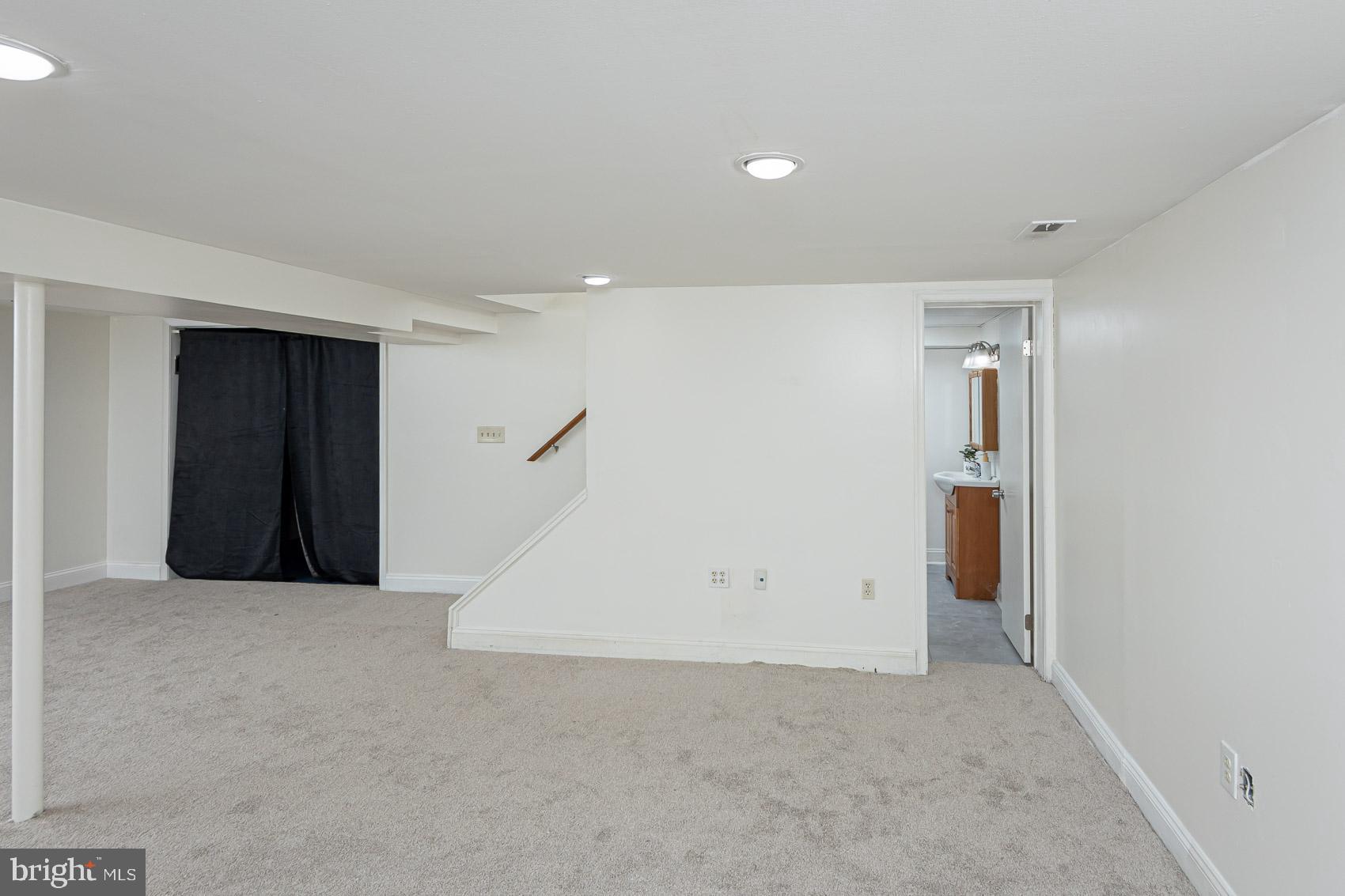 EDGEWOOD MEADOWS - Residential