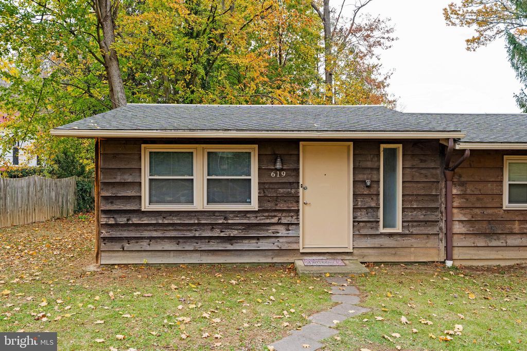 Photo of 619 Millersville Road, LANCASTER, PA 17603 (MLS # PALA2079590)