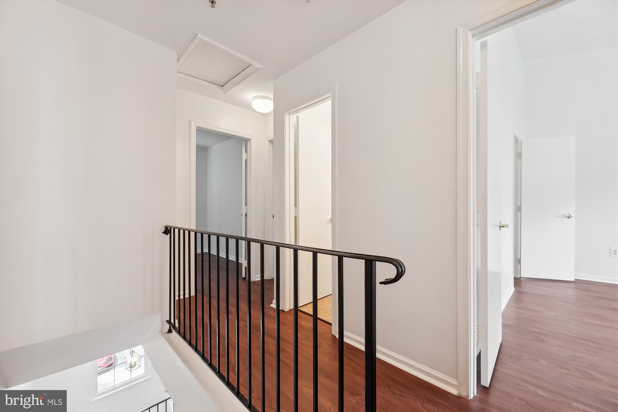 YORKSHIRE KNOLLS-PLAT 10 - Residential Lease