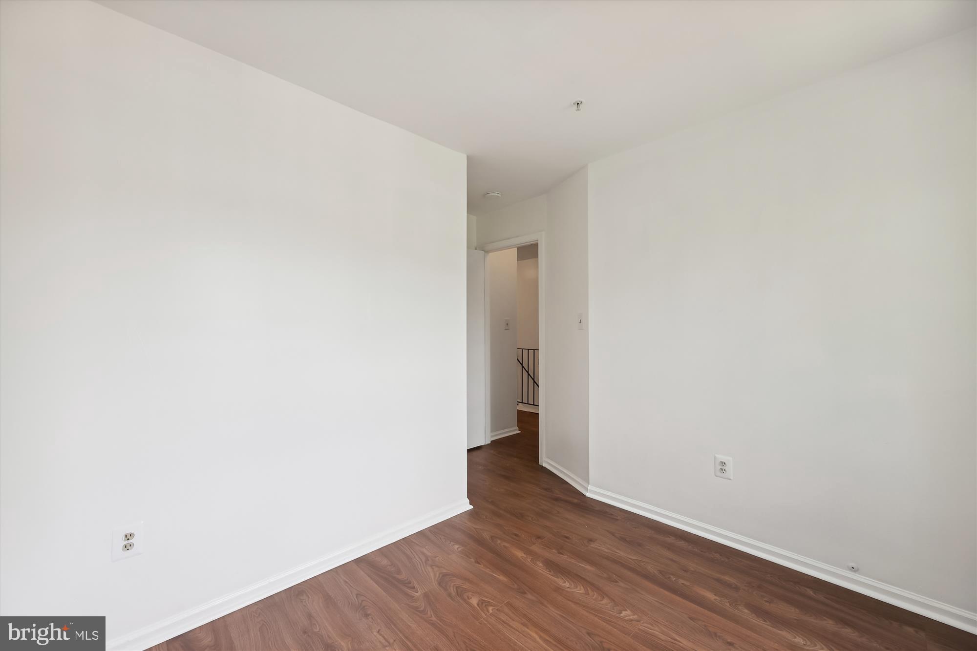 YORKSHIRE KNOLLS-PLAT 10 - Residential Lease