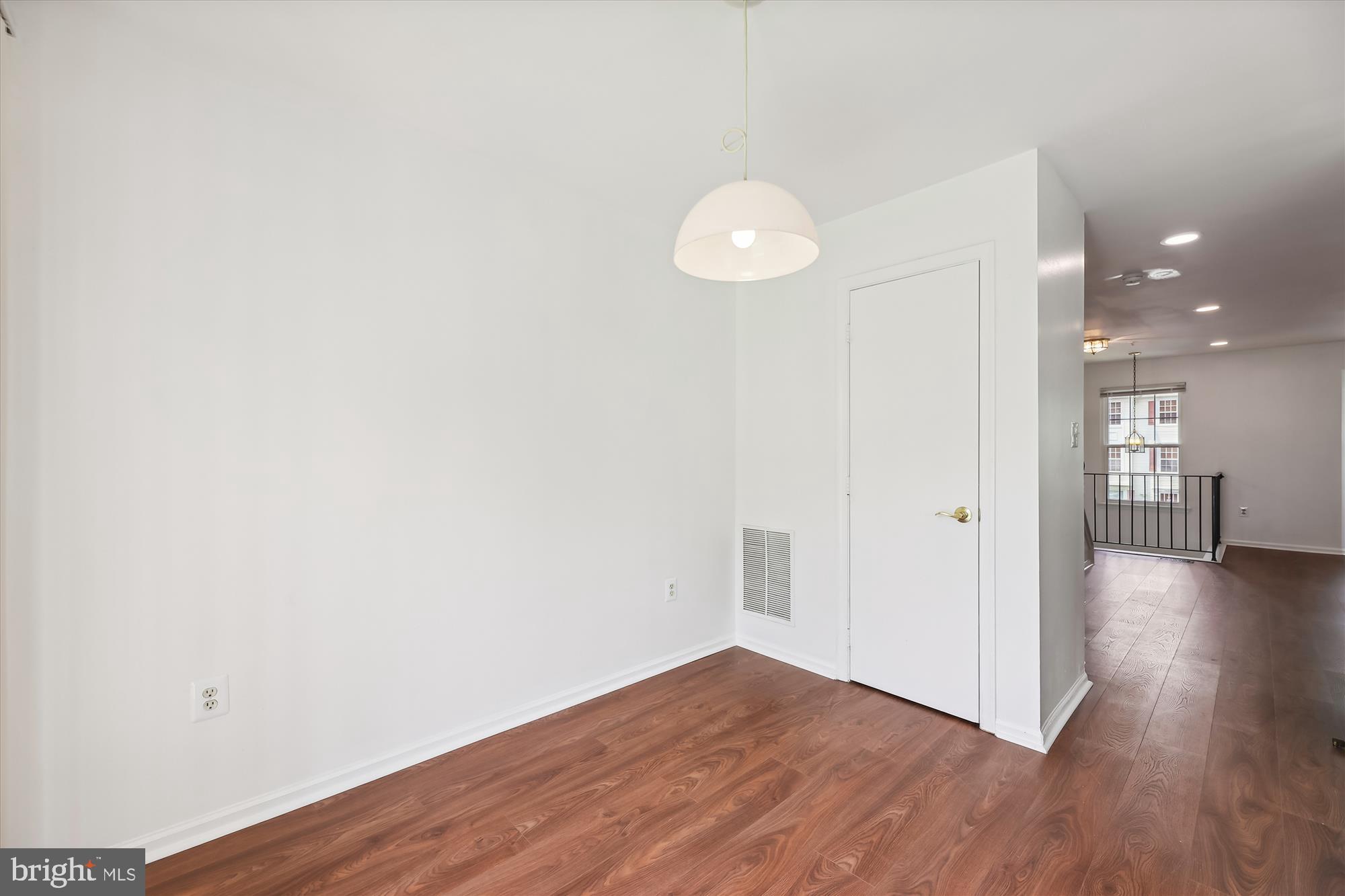 YORKSHIRE KNOLLS-PLAT 10 - Residential Lease